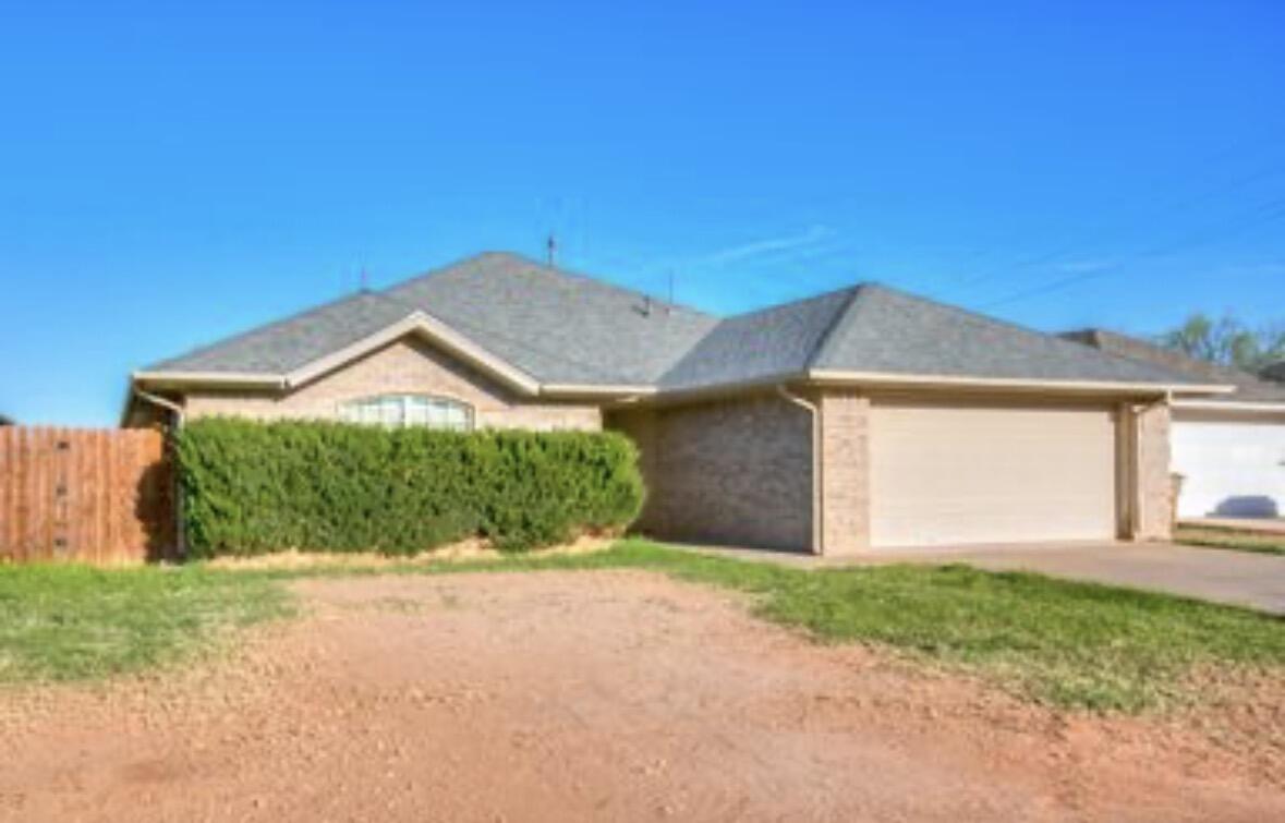 714 Wicklow Court Property Photo 2