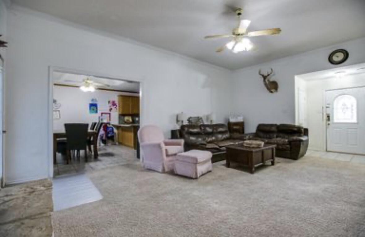 714 Wicklow Court Property Photo 8