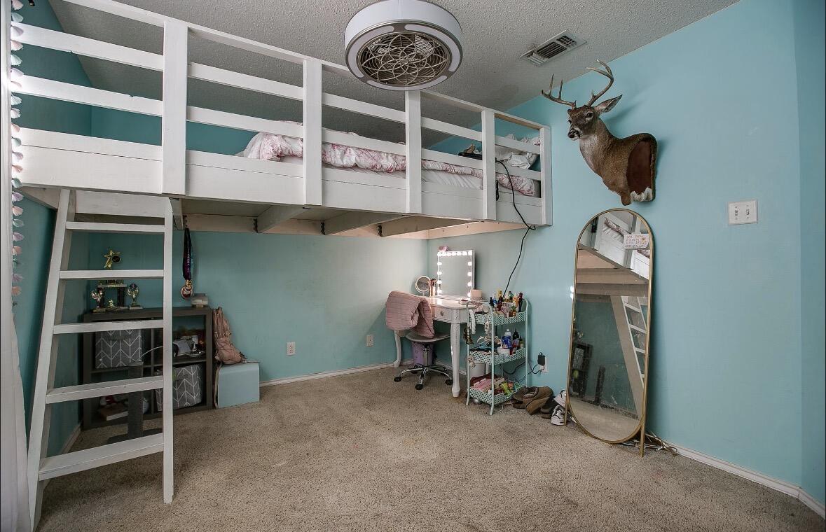 714 Wicklow Court Property Photo 20