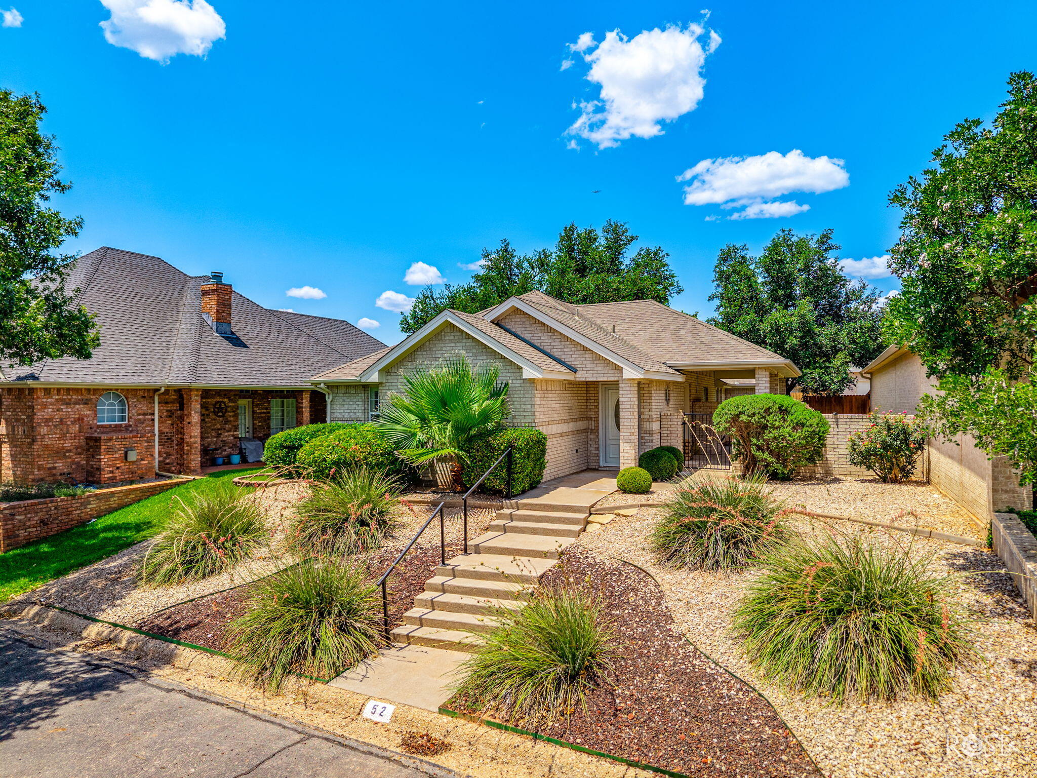 52 Southridge Drive Property Photo 3