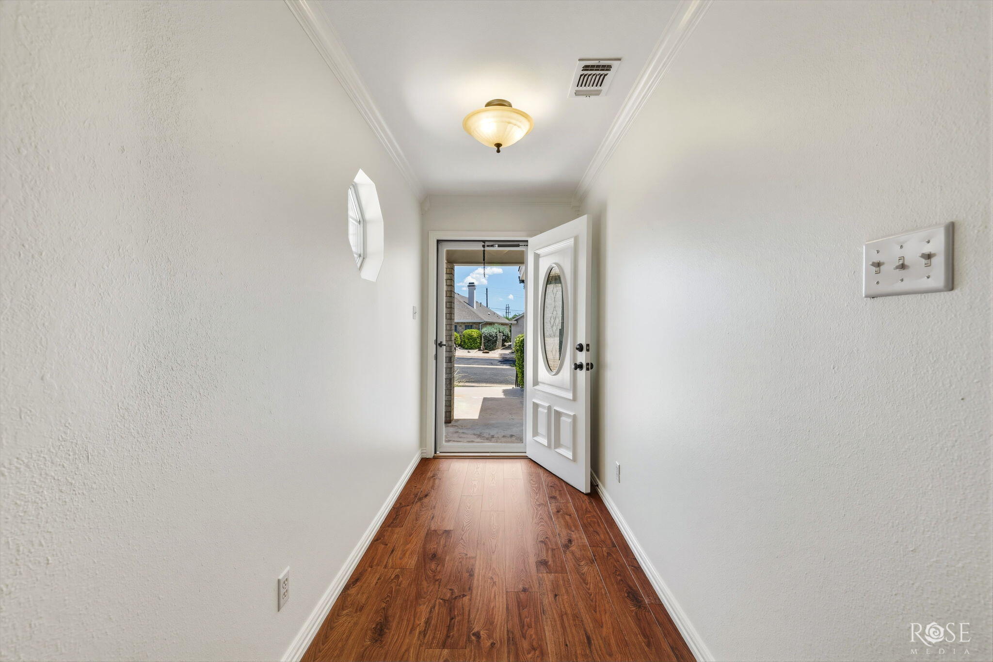 52 Southridge Drive Property Photo 5