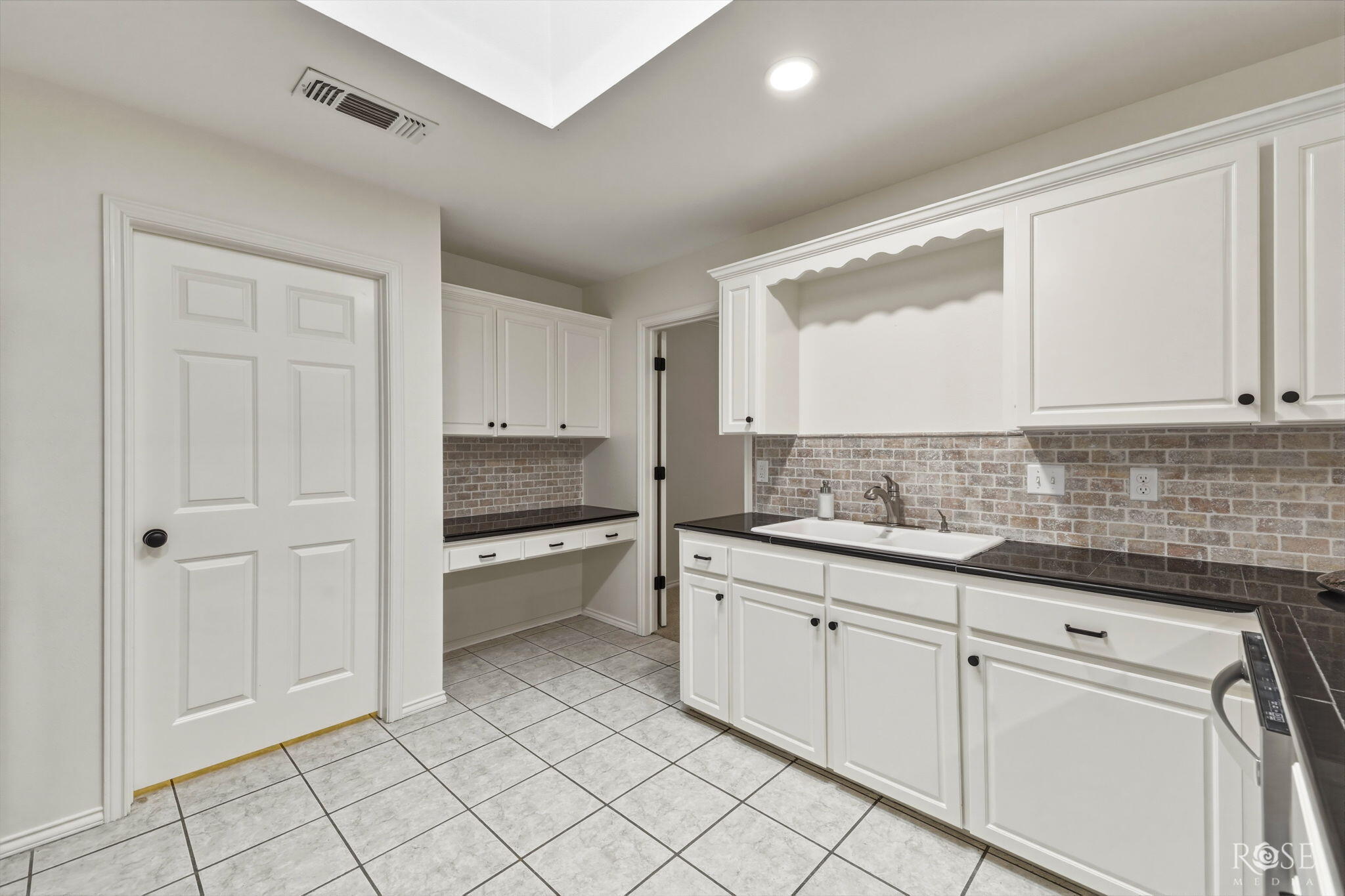 52 Southridge Drive Property Photo 11