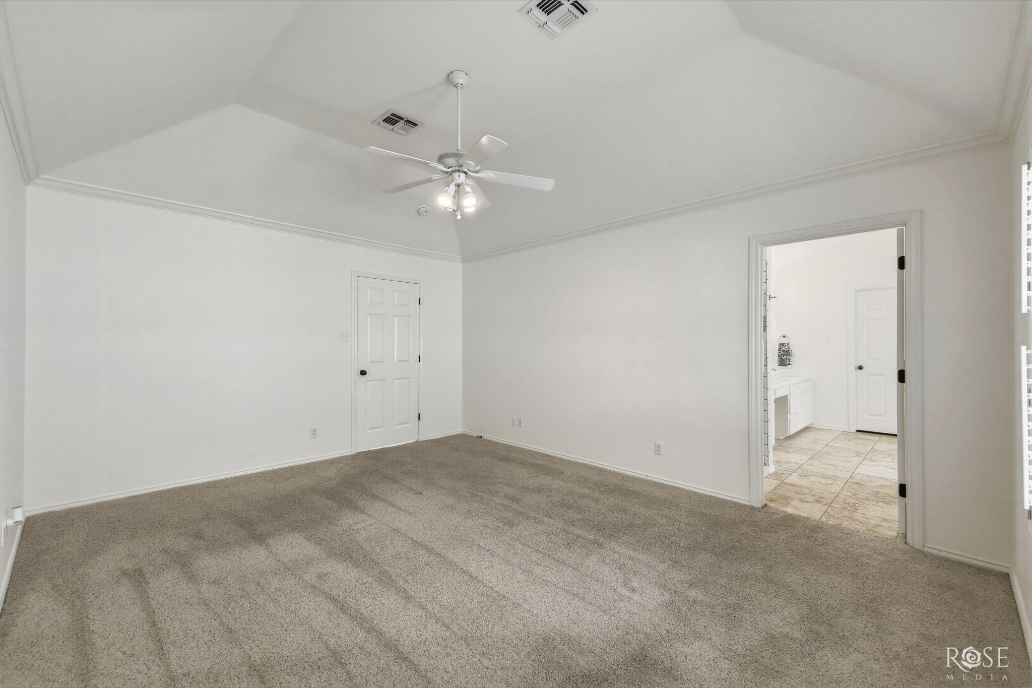 52 Southridge Drive Property Photo 15