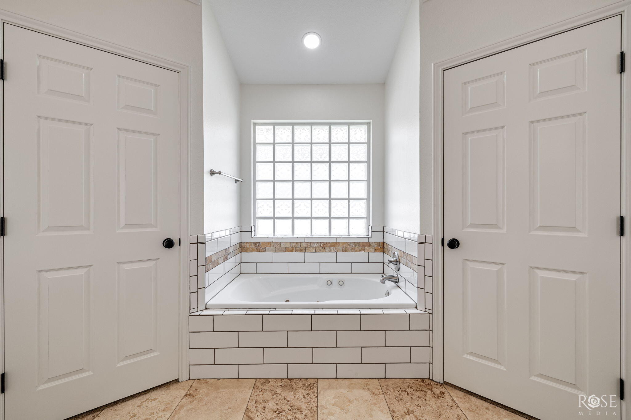 52 Southridge Drive Property Photo 17