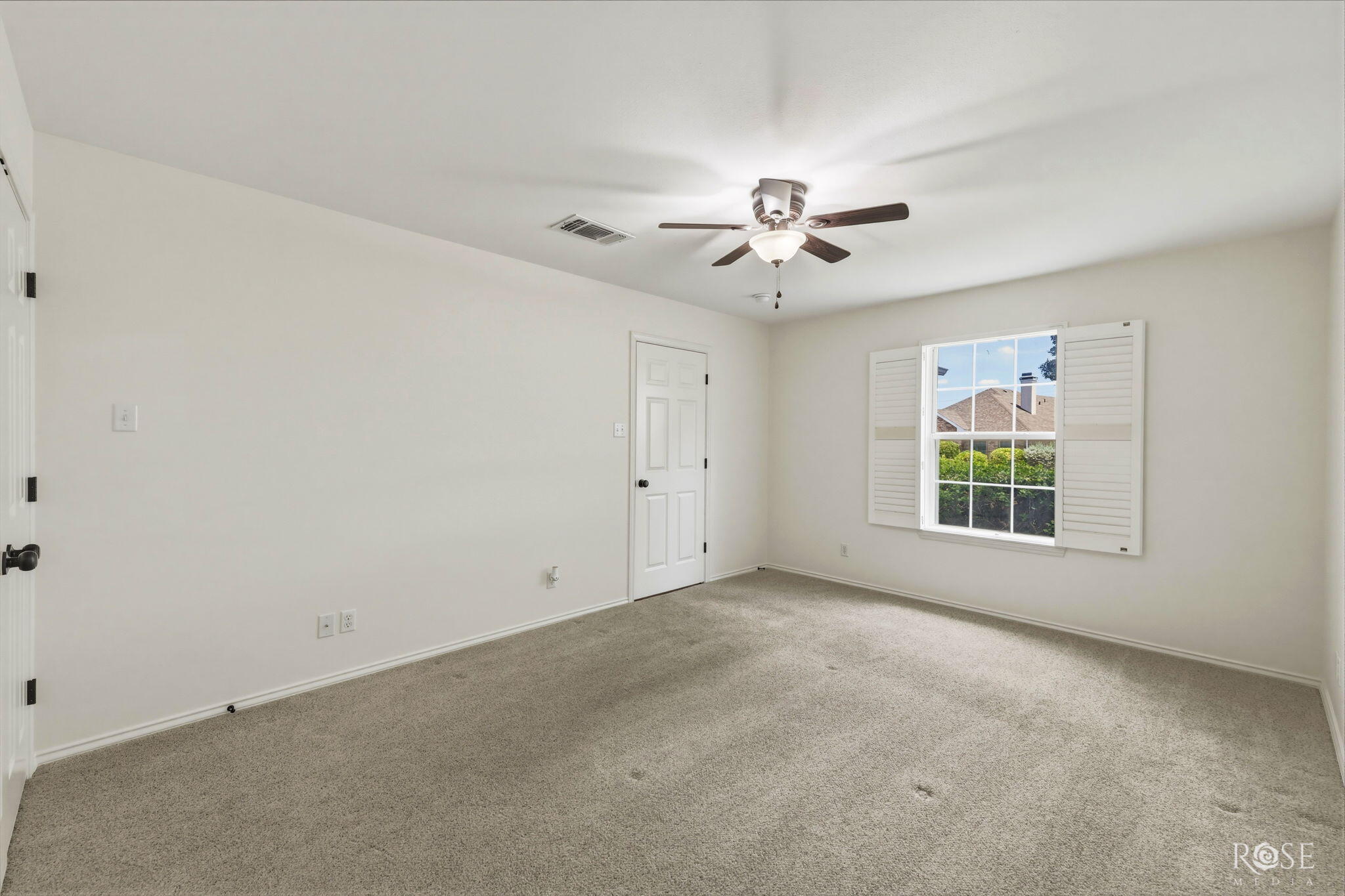 52 Southridge Drive Property Photo 23