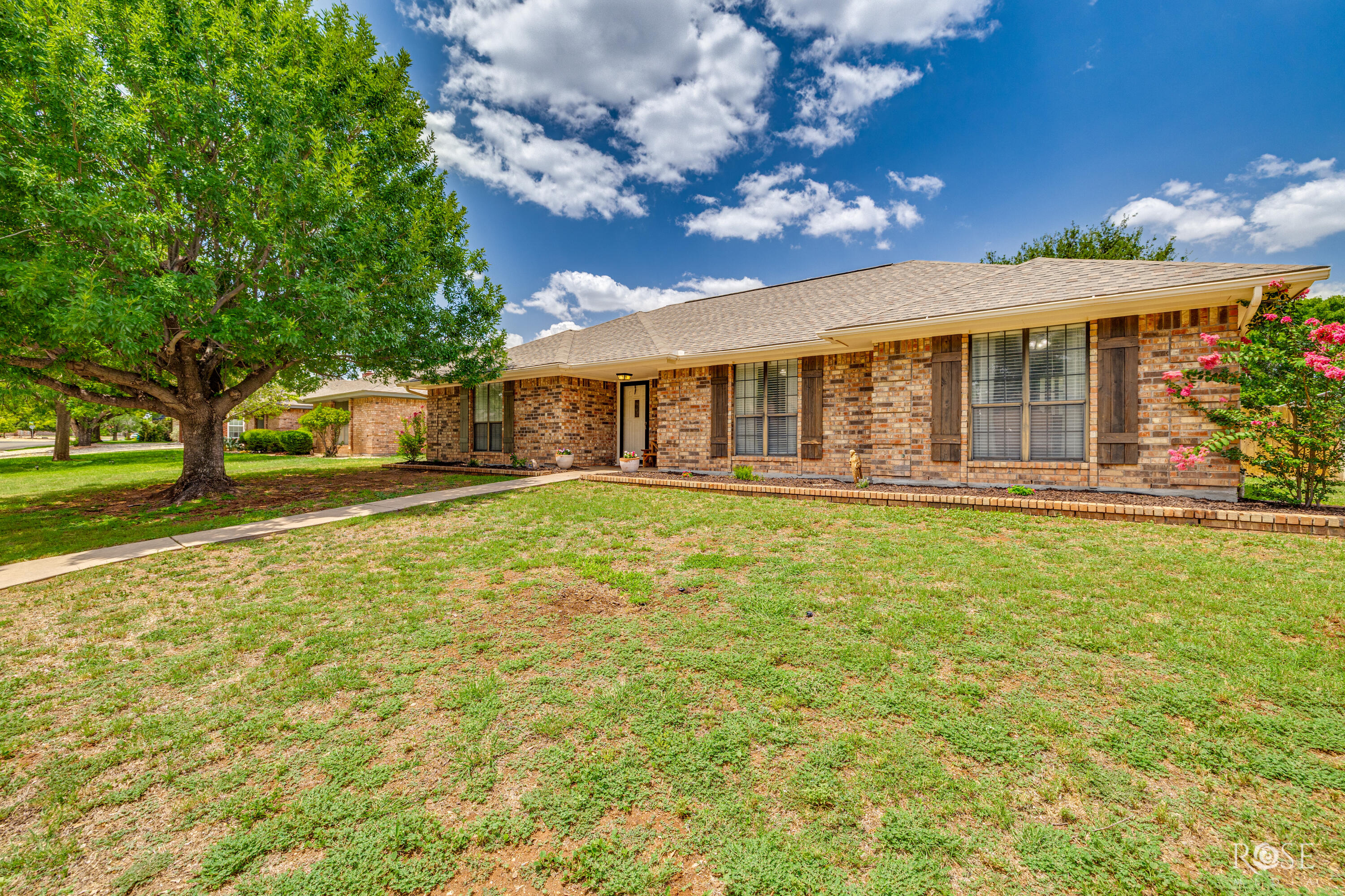 4813 Scarlett Oak Drive Property Photo 2