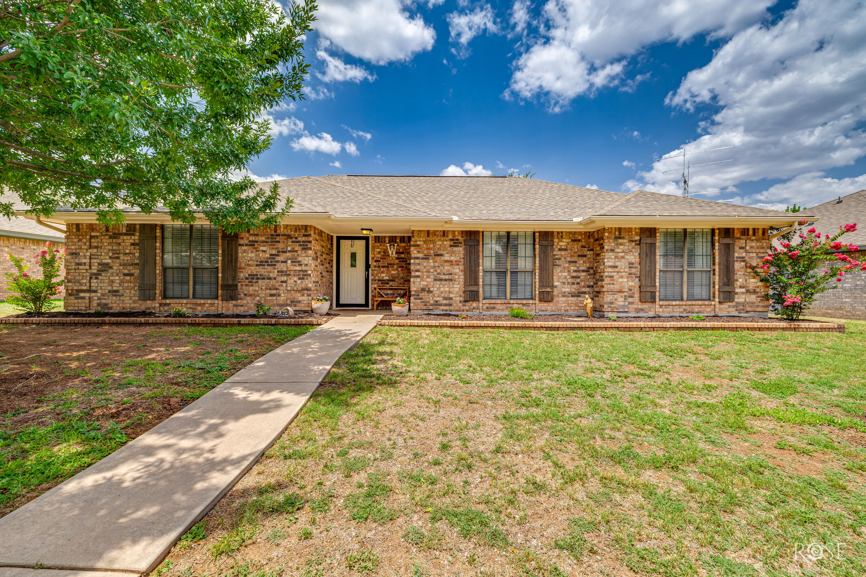 4813 Scarlett Oak Drive Property Photo 3