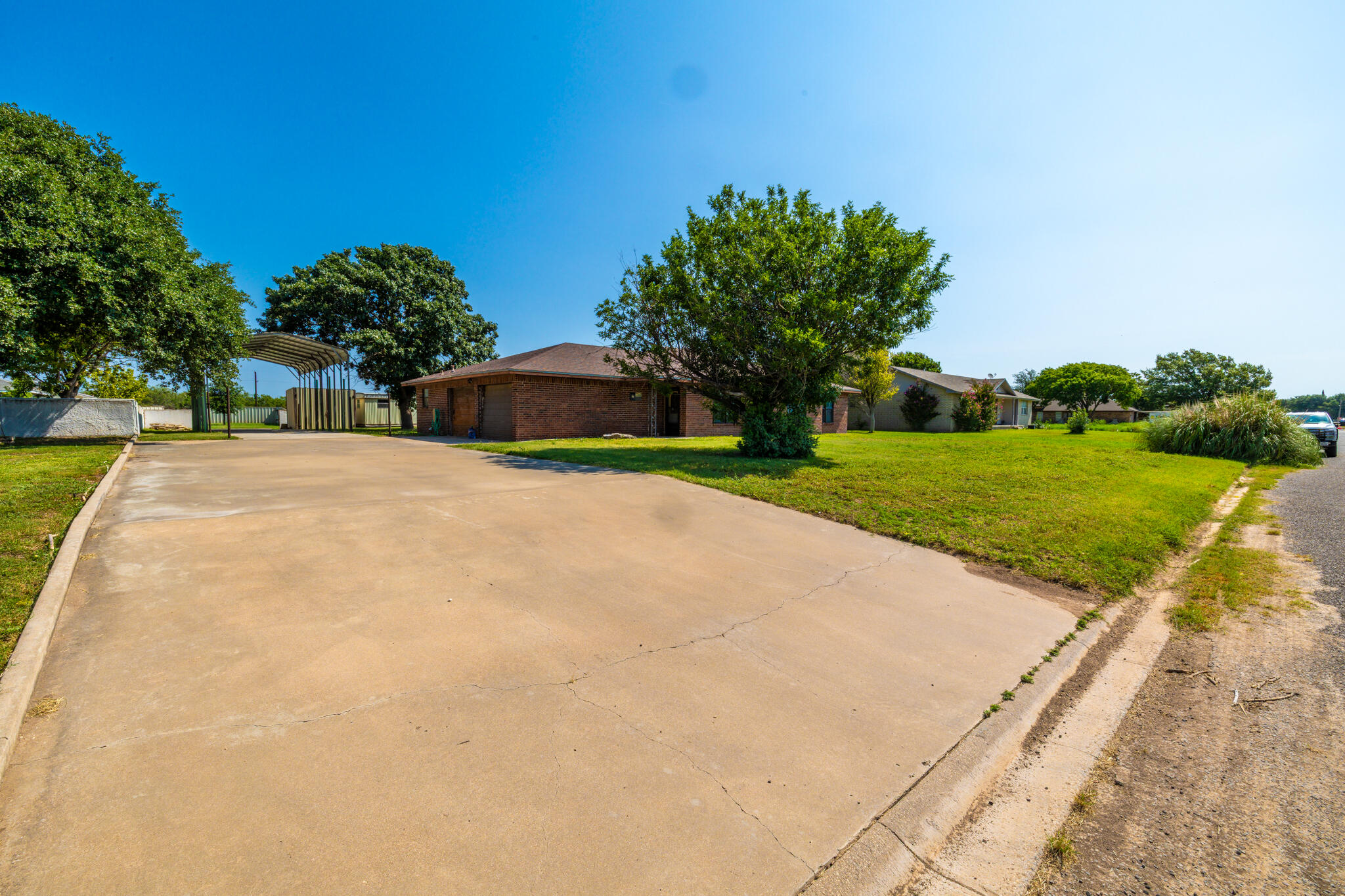 208 Quail Run Property Photo 6