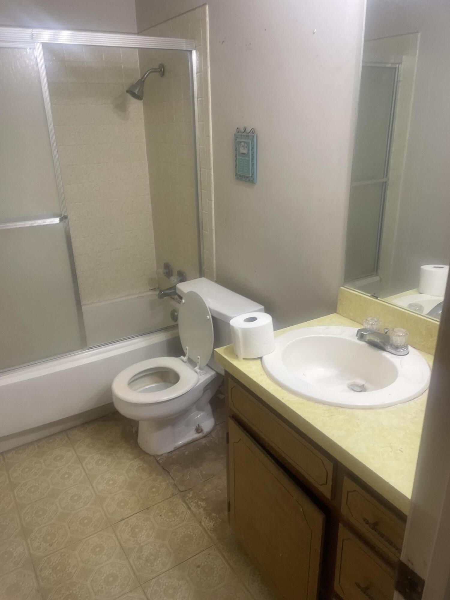 126 E 23rd Street Property Photo 15