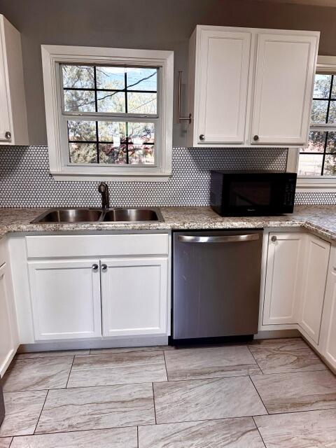 2926 Field Street Property Photo 5