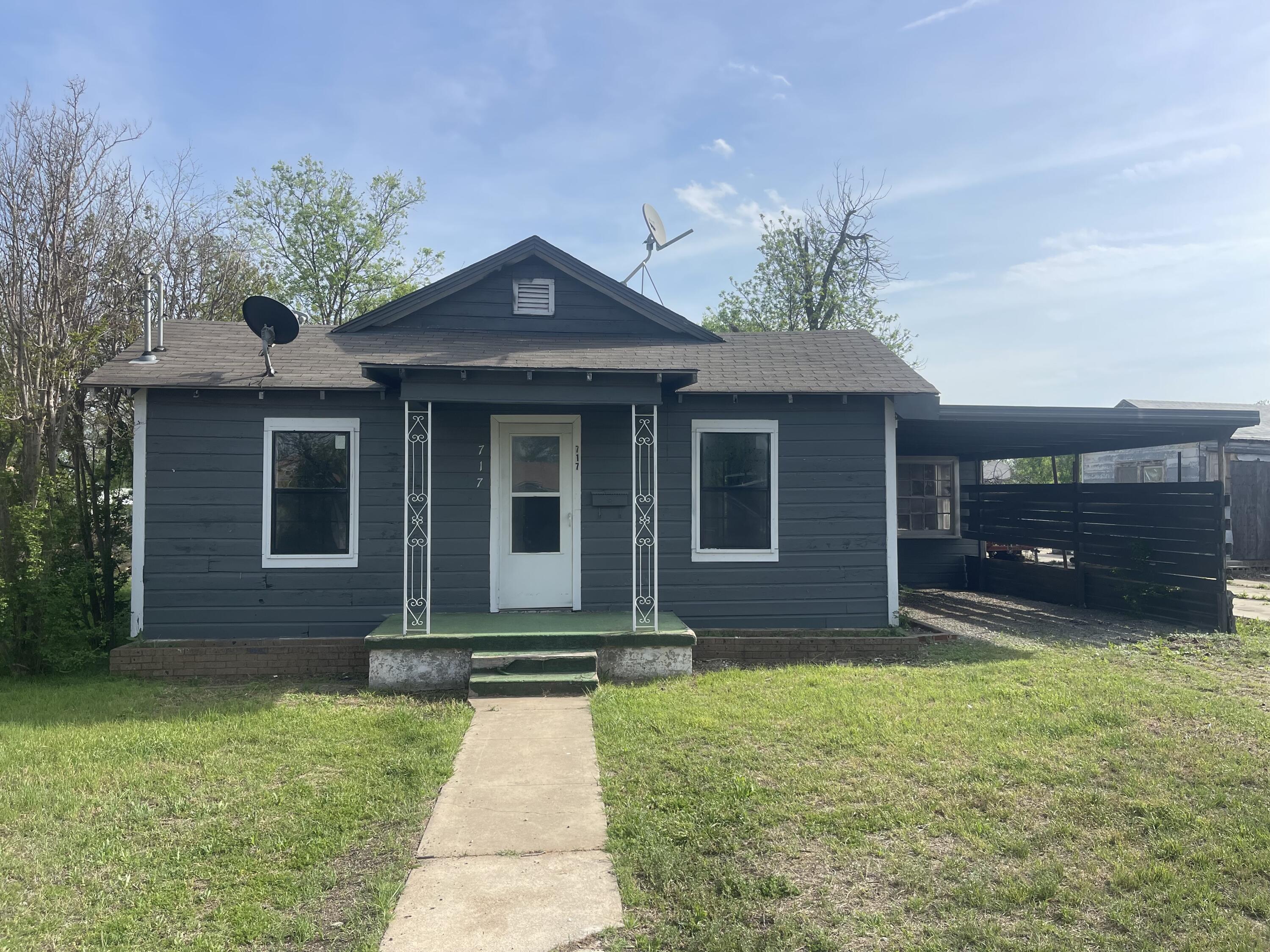 717 W Cedar Street