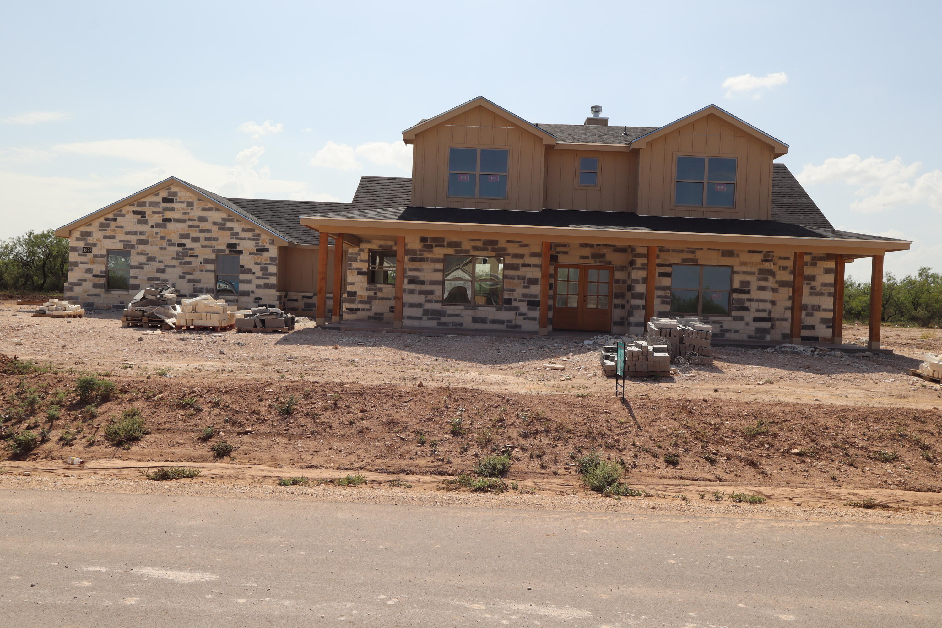 3898 Wildebeest Way Property Photo 2