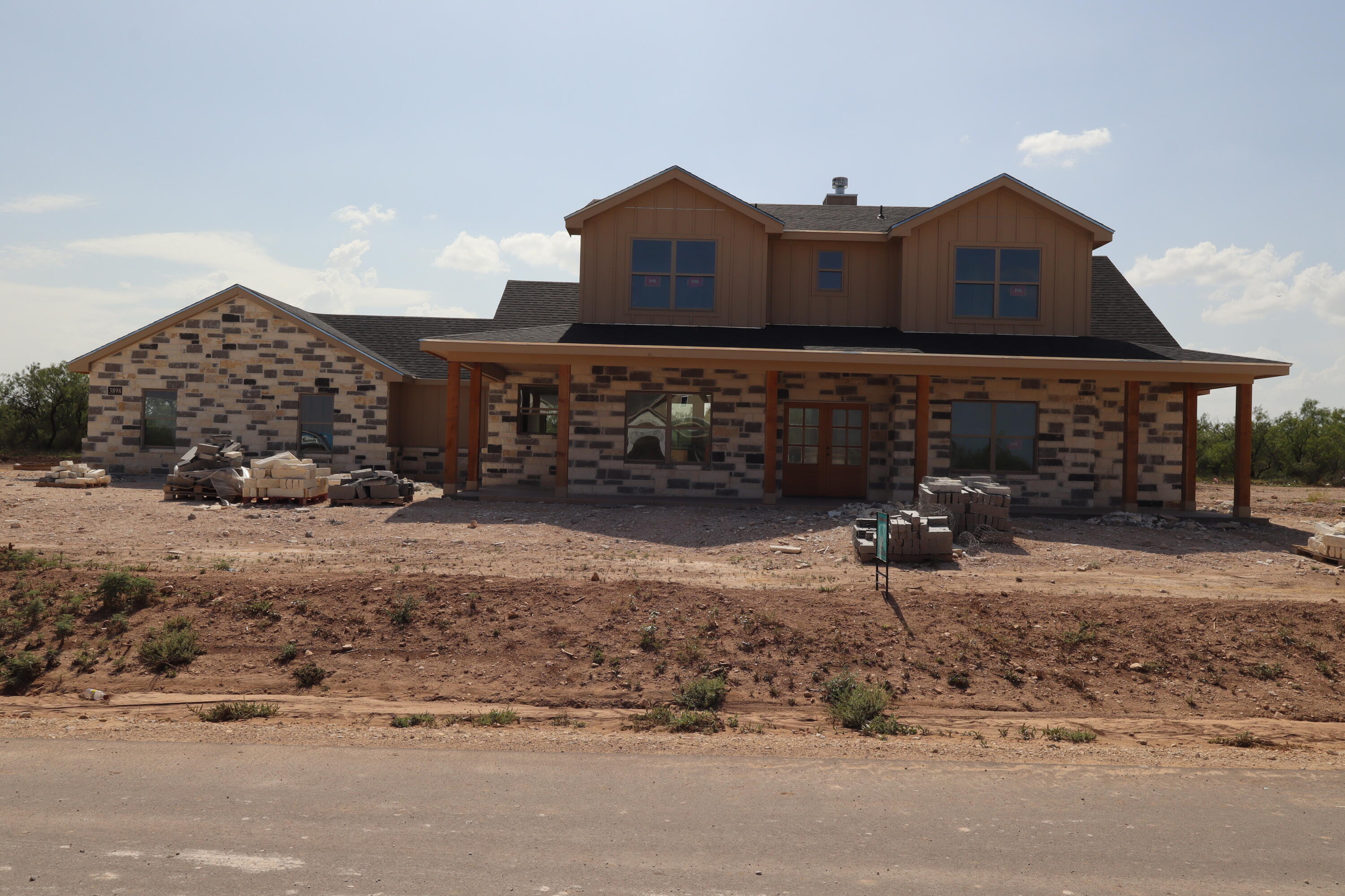 3898 Wildebeest Way Property Photo 3