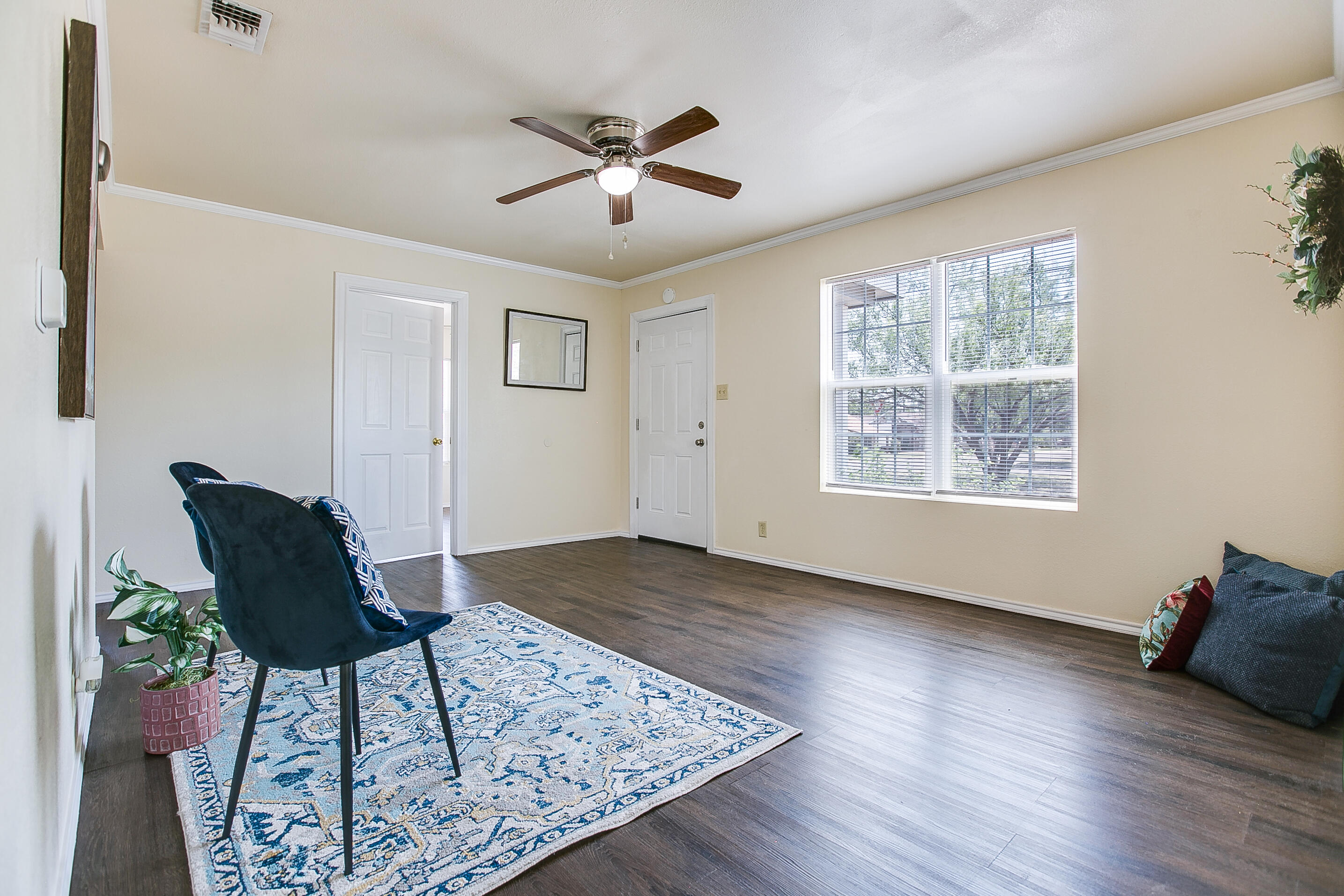 1502 Walnut Street Property Photo 9