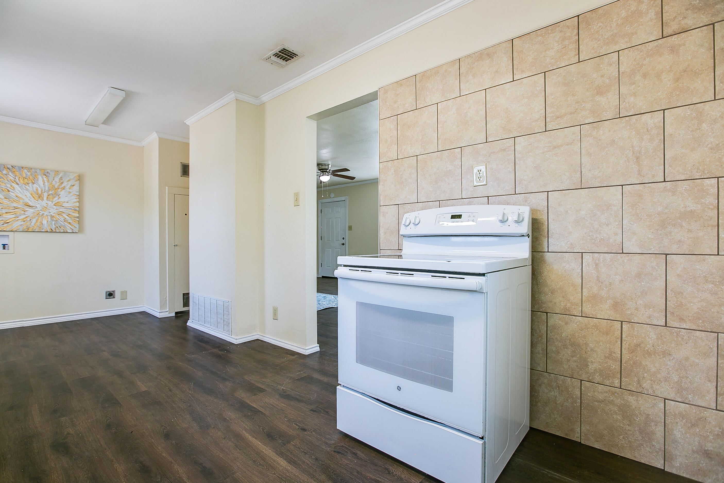 1502 Walnut Street Property Photo 11