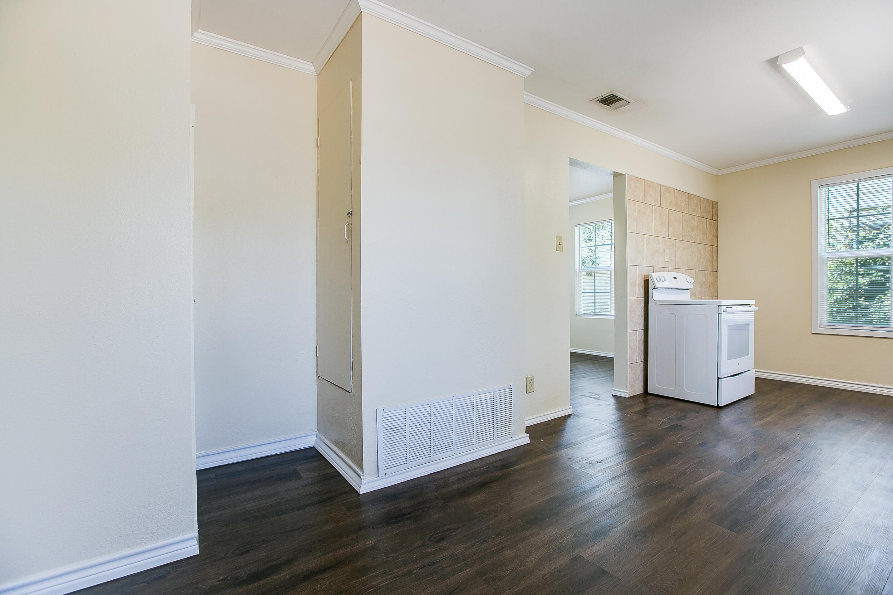 1502 Walnut Street Property Photo 14