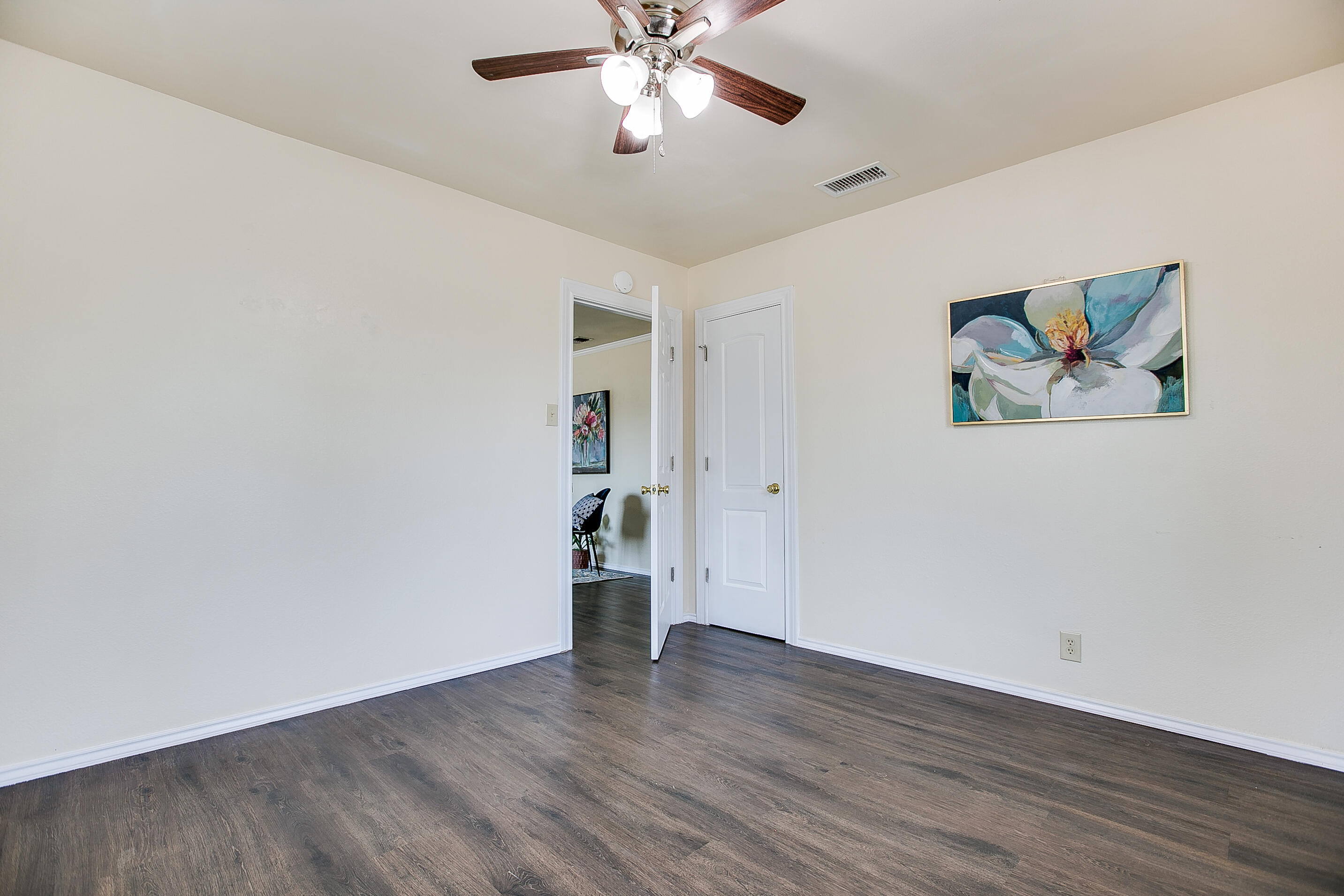 1502 Walnut Street Property Photo 16