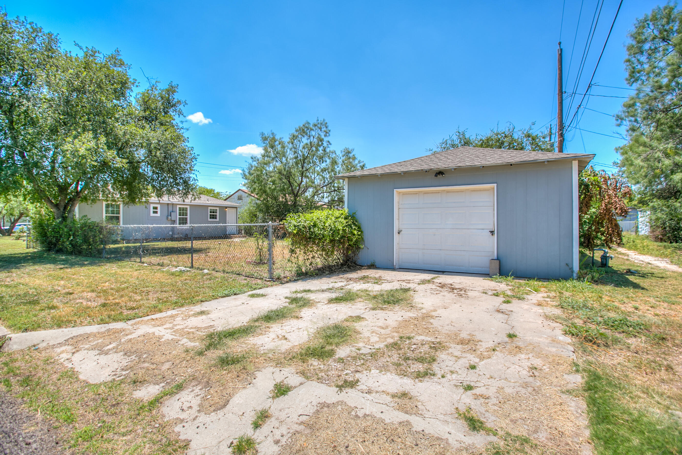 1502 Walnut Street Property Photo 25