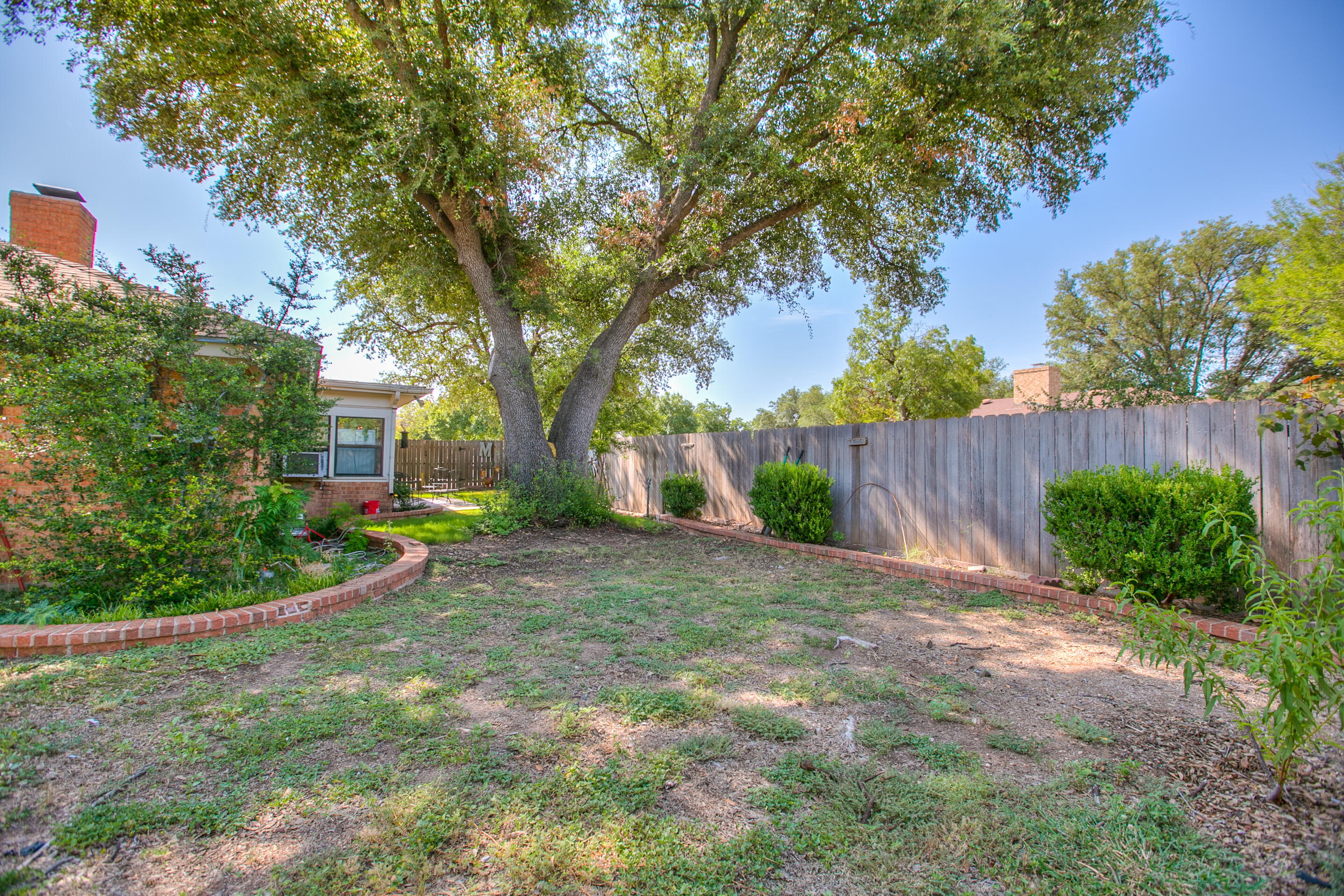 2725 Alta Vista Lane Property Photo 19