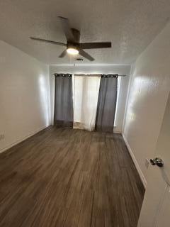 1102 E 9th Street Property Photo 6