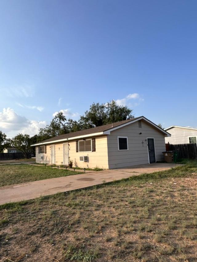 2502 Pecan Street