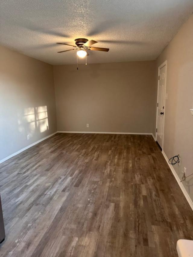 2502 Pecan Street Property Photo 4