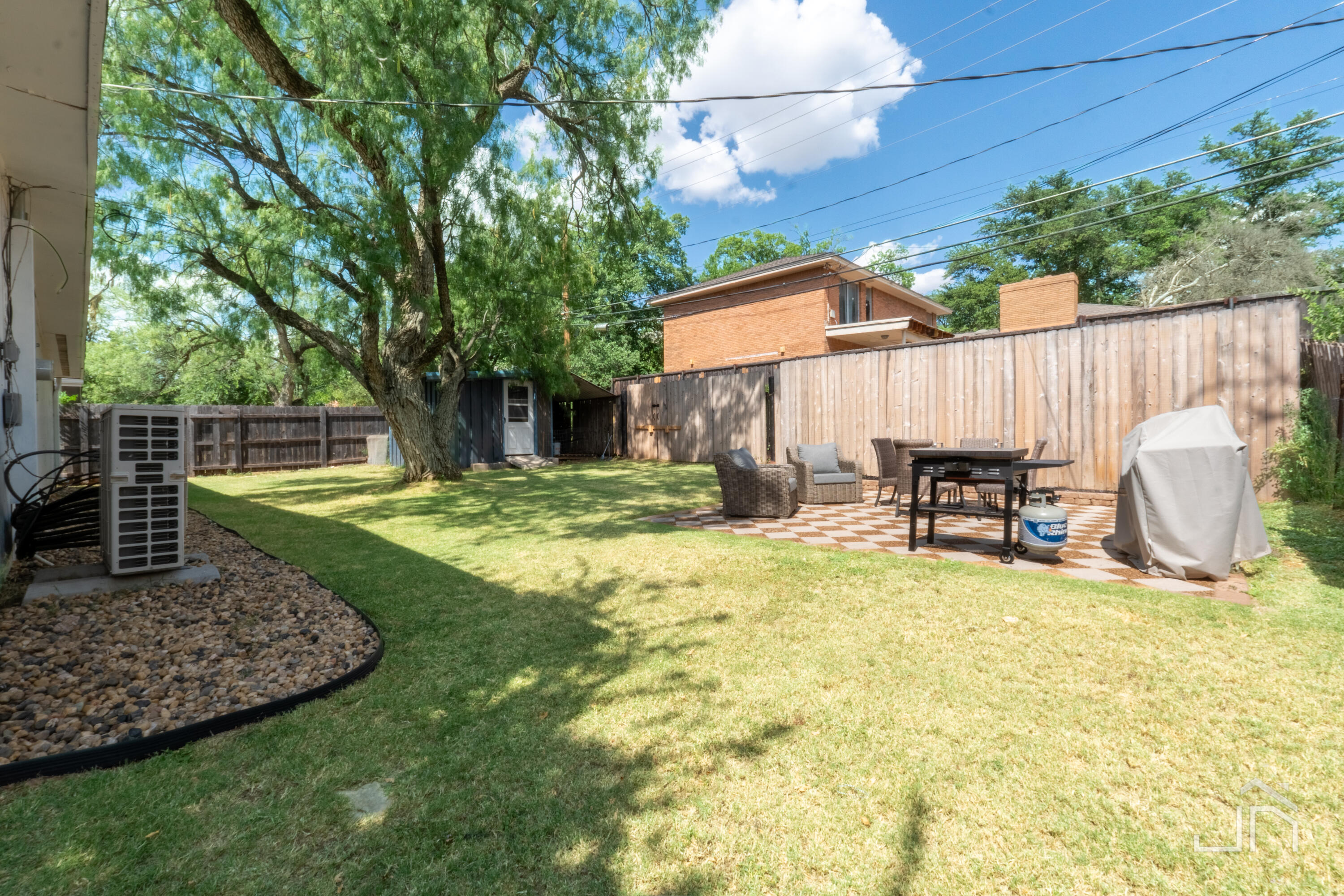 2326 Tulane Street Property Photo 27