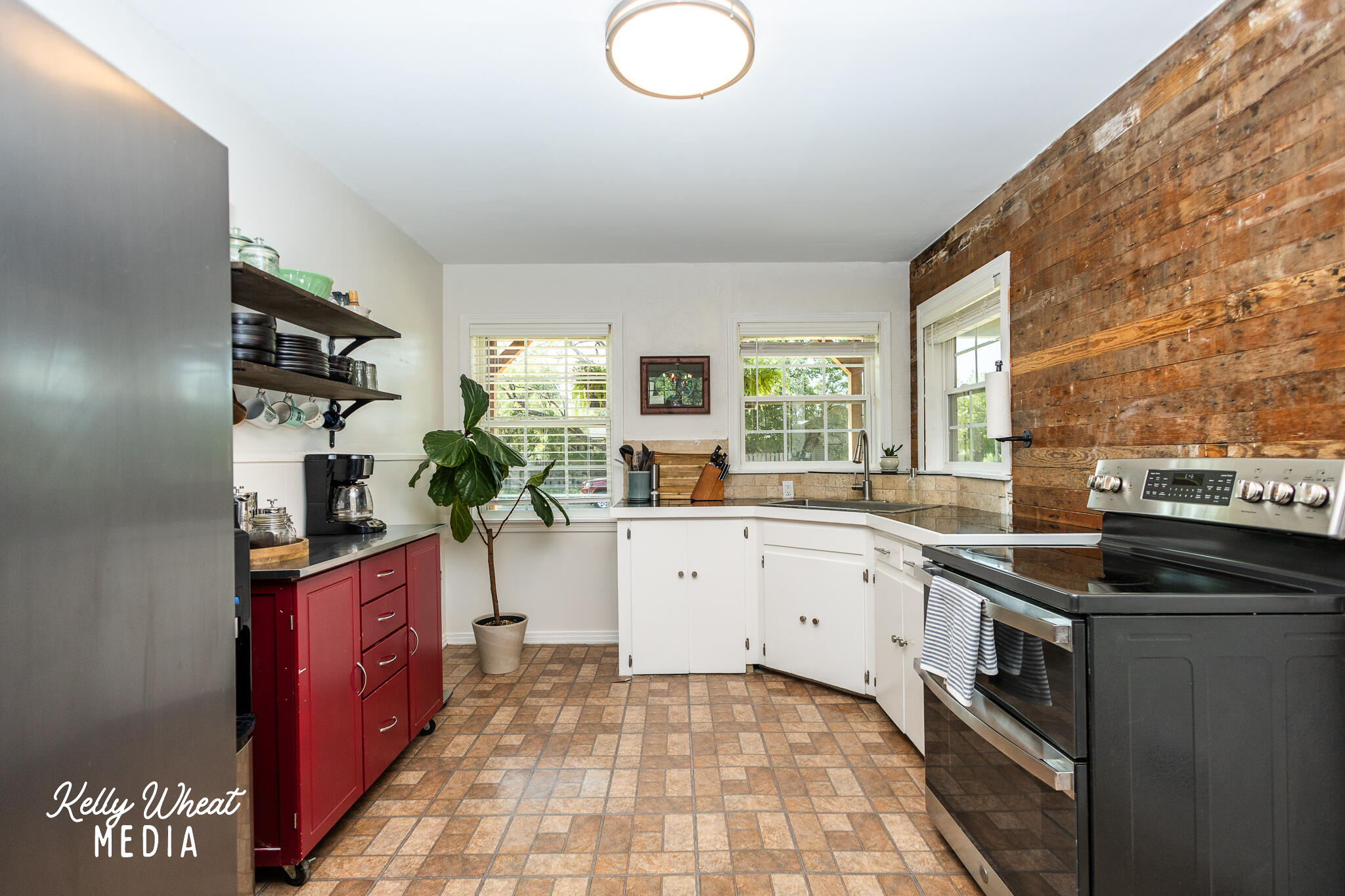 2102 Coleman Street Property Photo 8