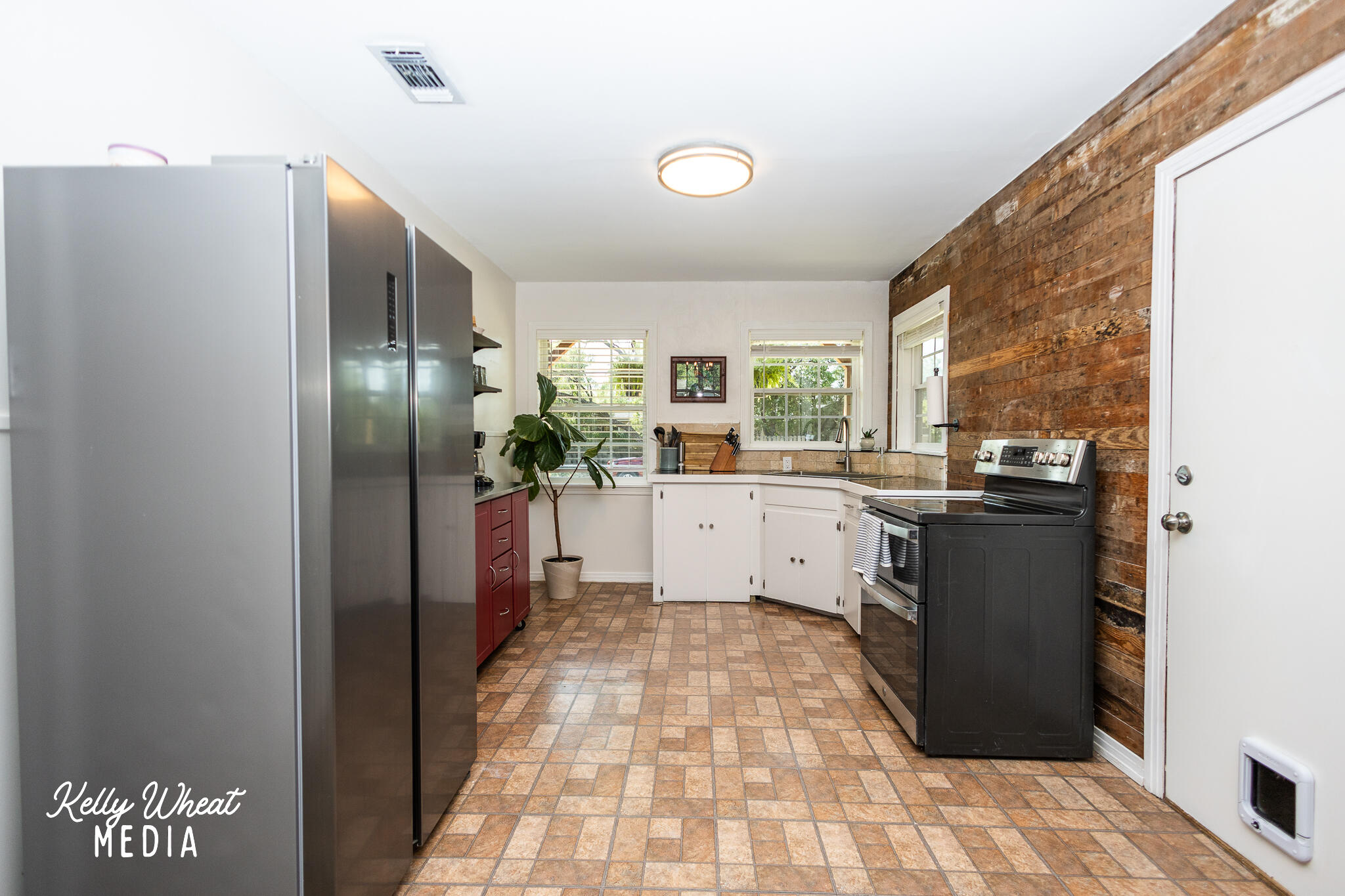 2102 Coleman Street Property Photo 10