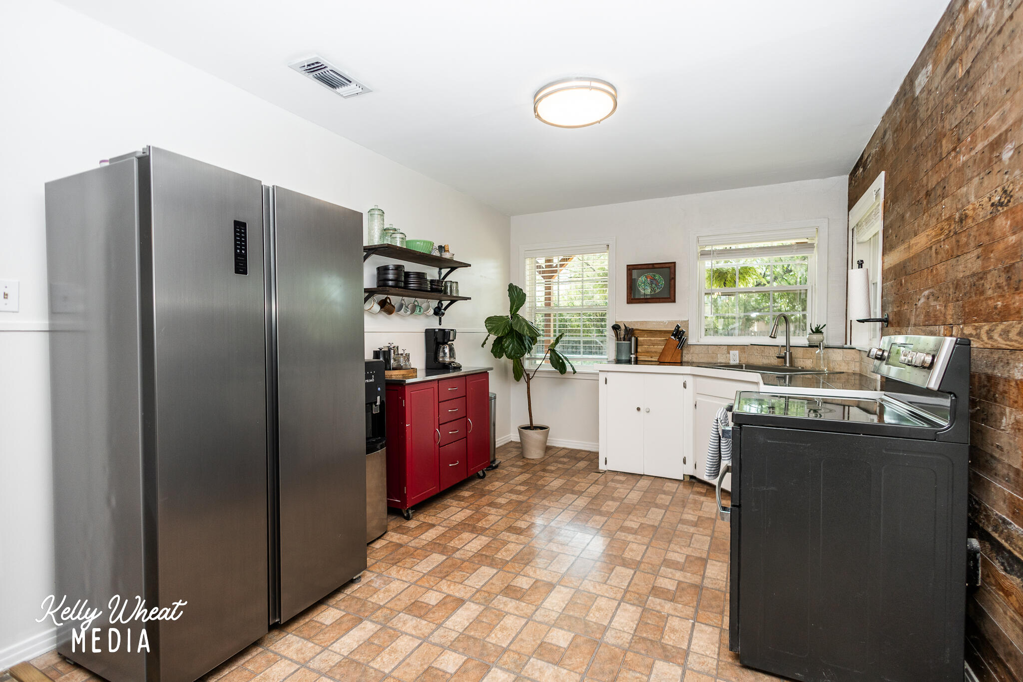 2102 Coleman Street Property Photo 11