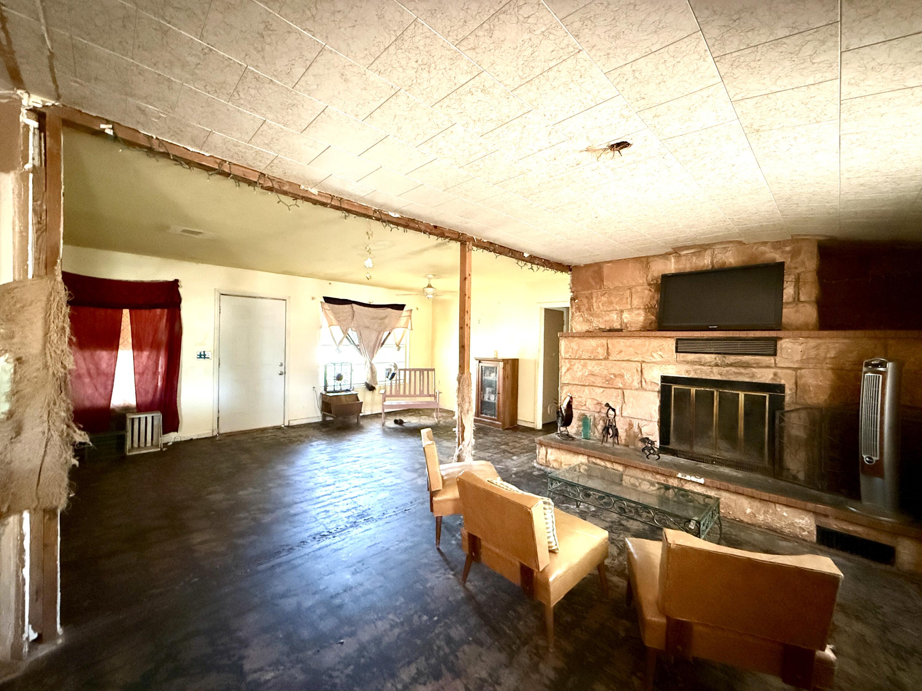 319 Zero Street Property Photo 2