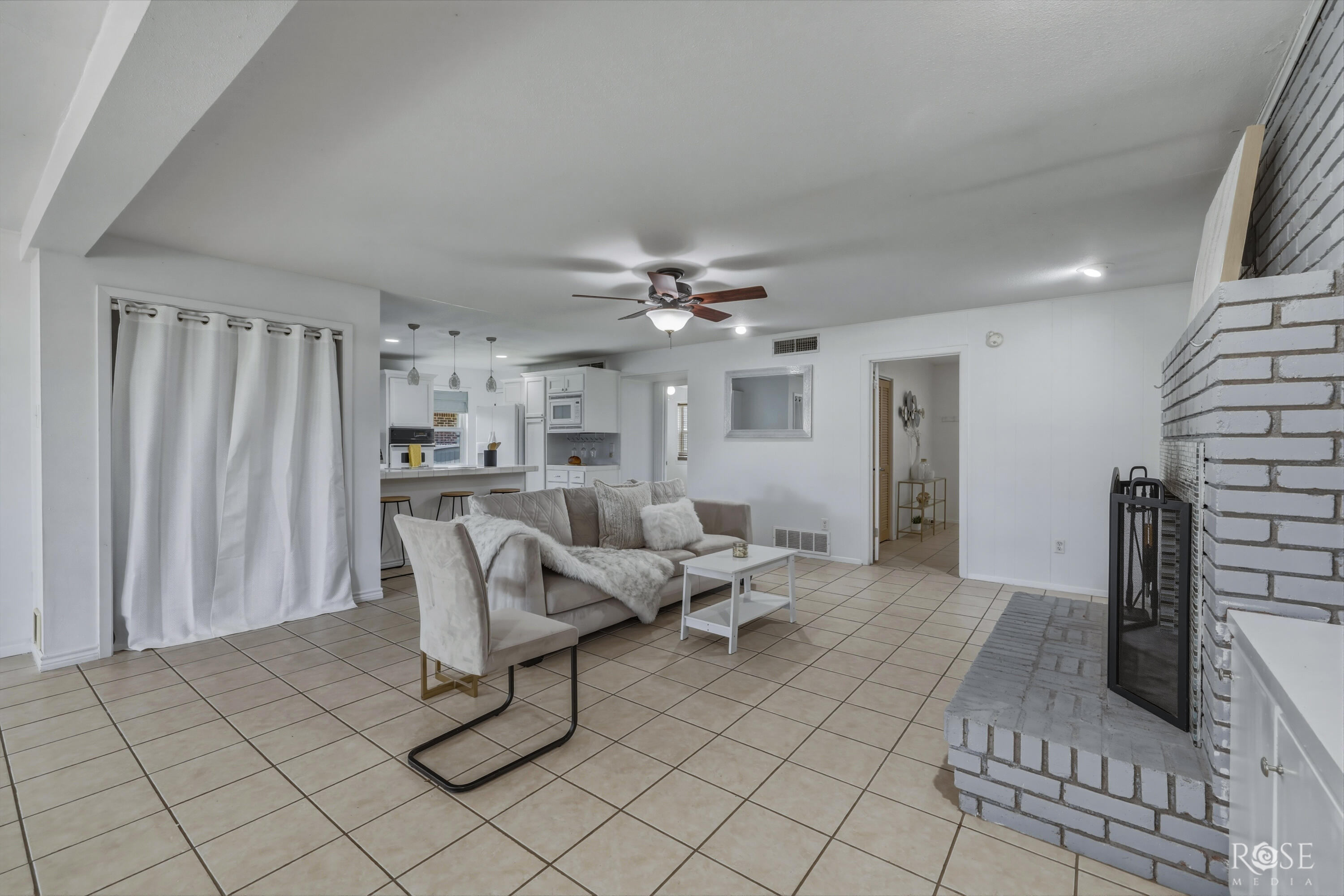 2534 Sleepy Hollow Road Property Photo 10
