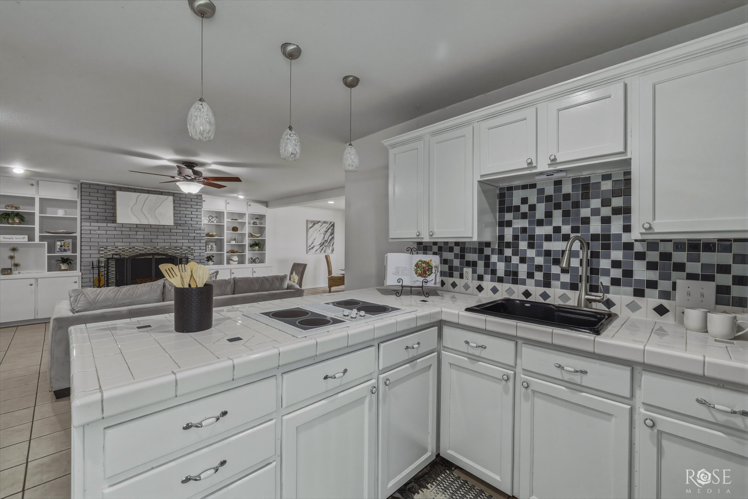 2534 Sleepy Hollow Road Property Photo 13