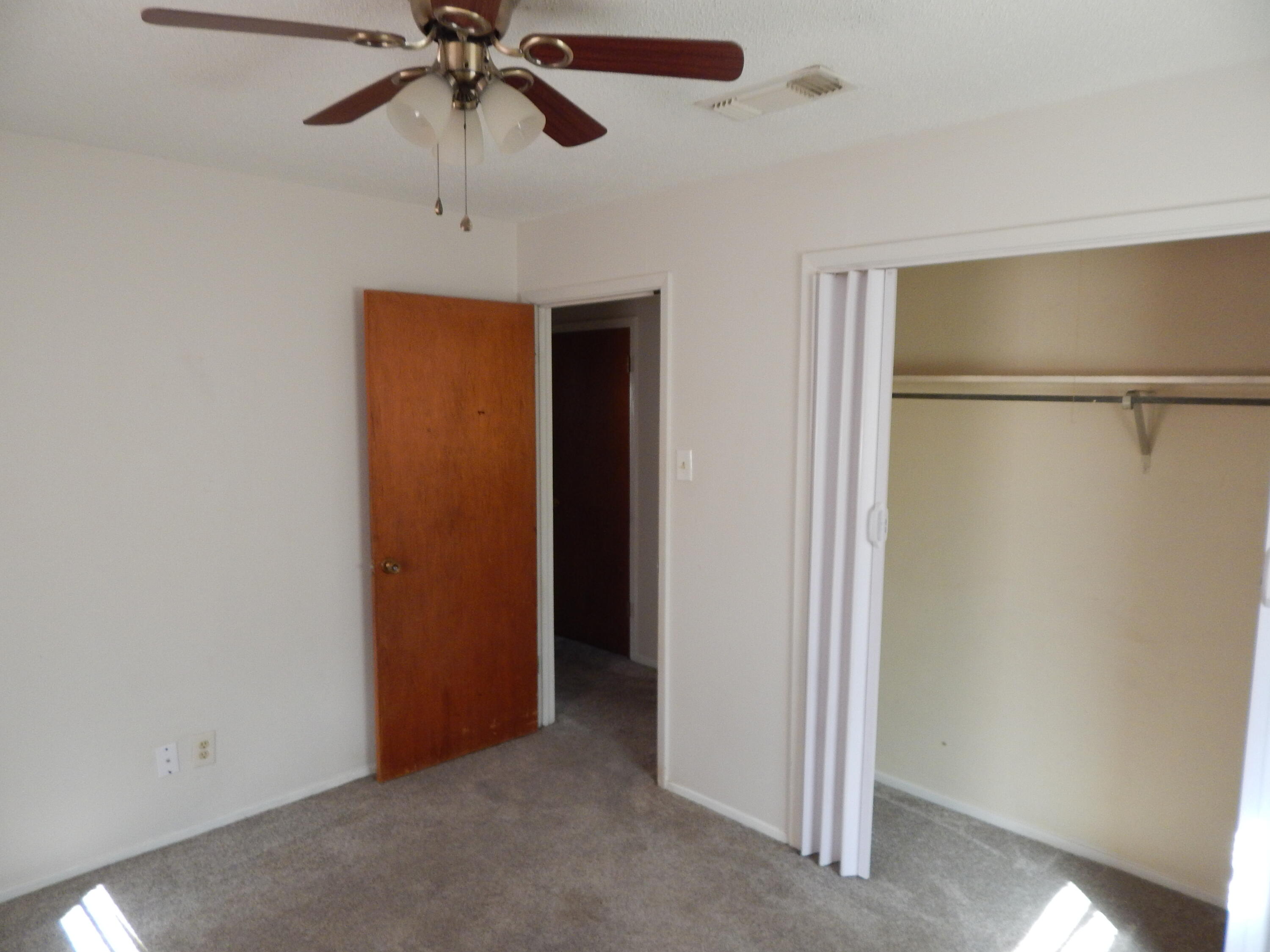 822 Stonewall Drive Property Photo 7