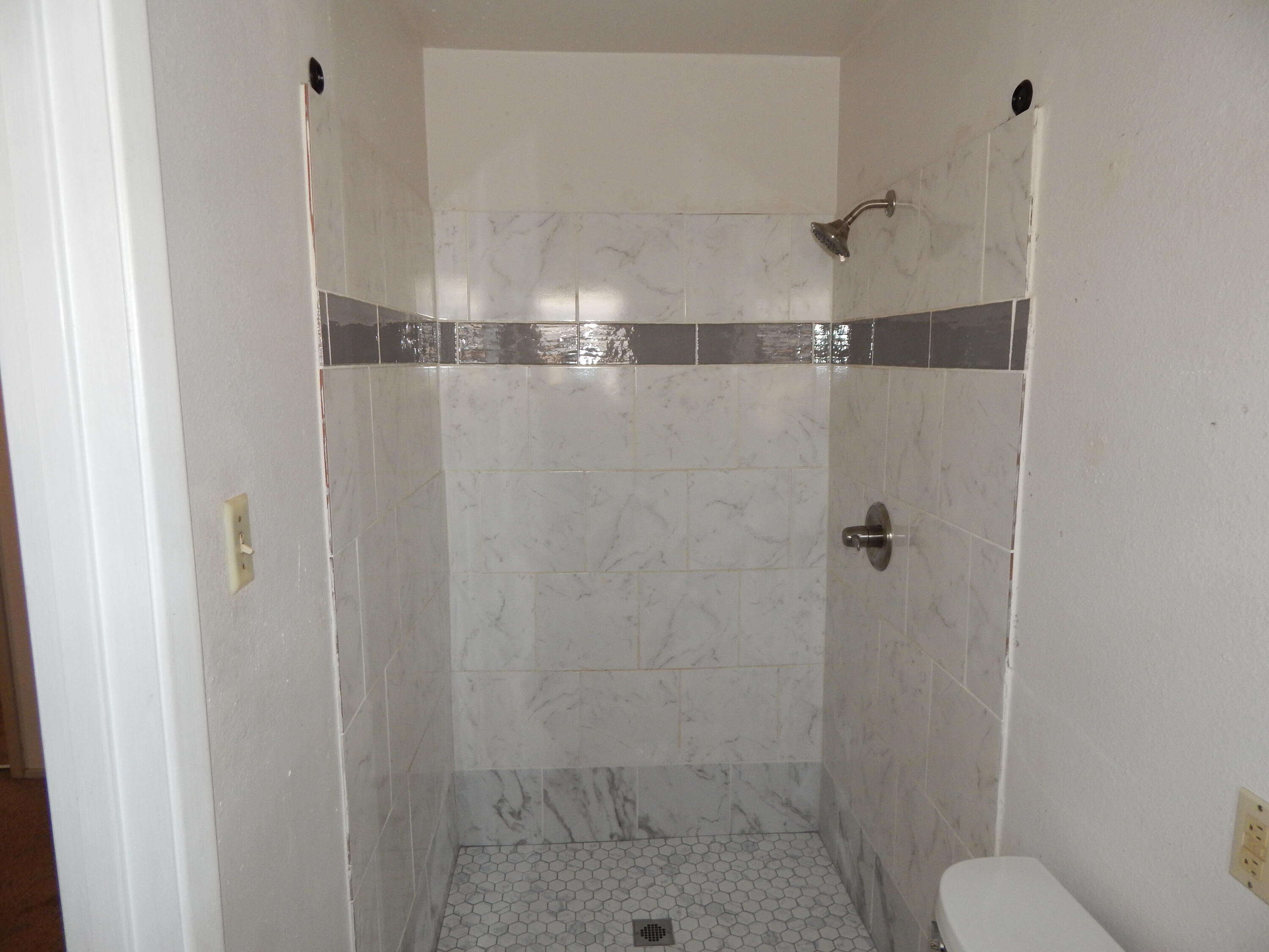 822 Stonewall Drive Property Photo 8
