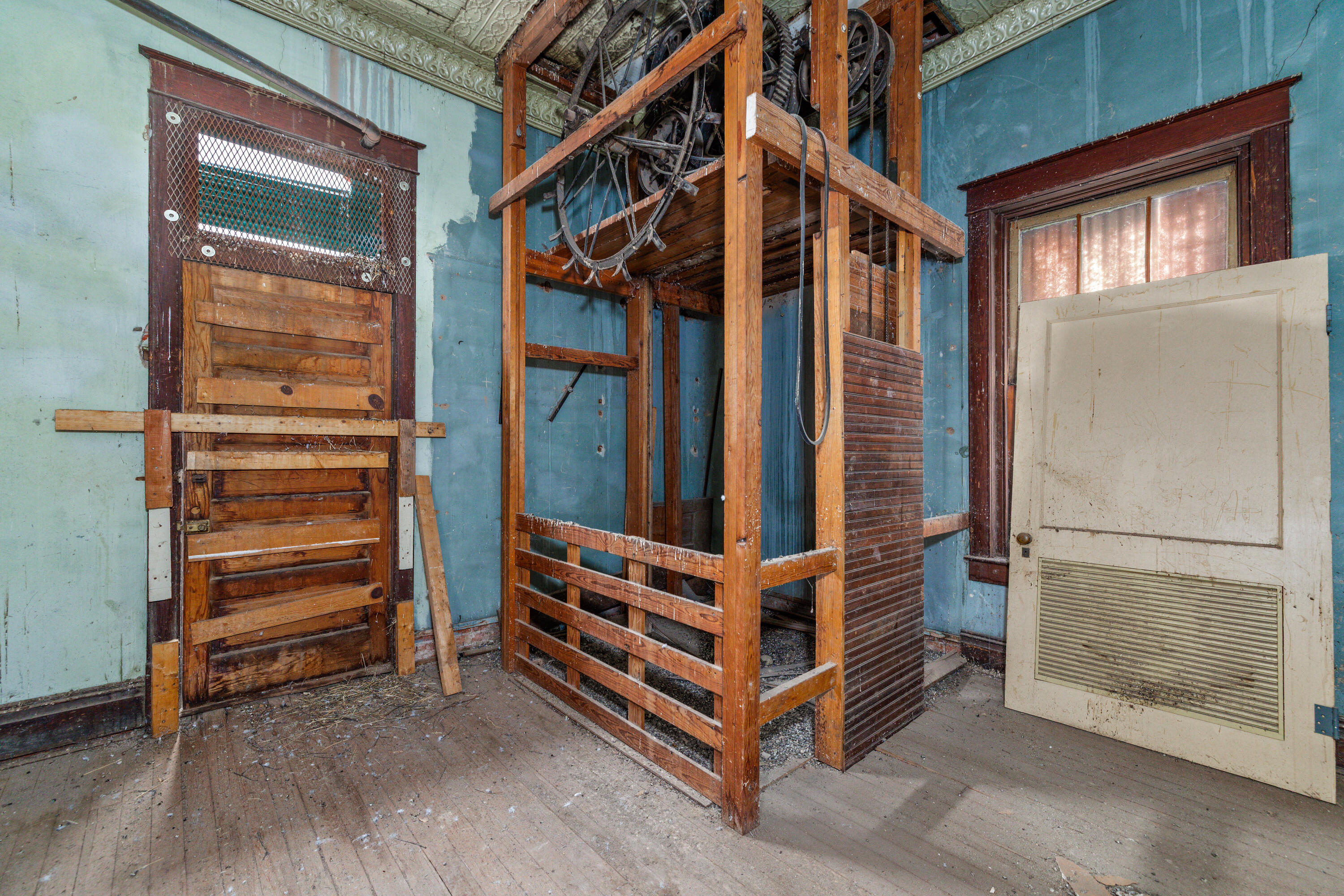 13 E Twohig Avenue Property Photo 17