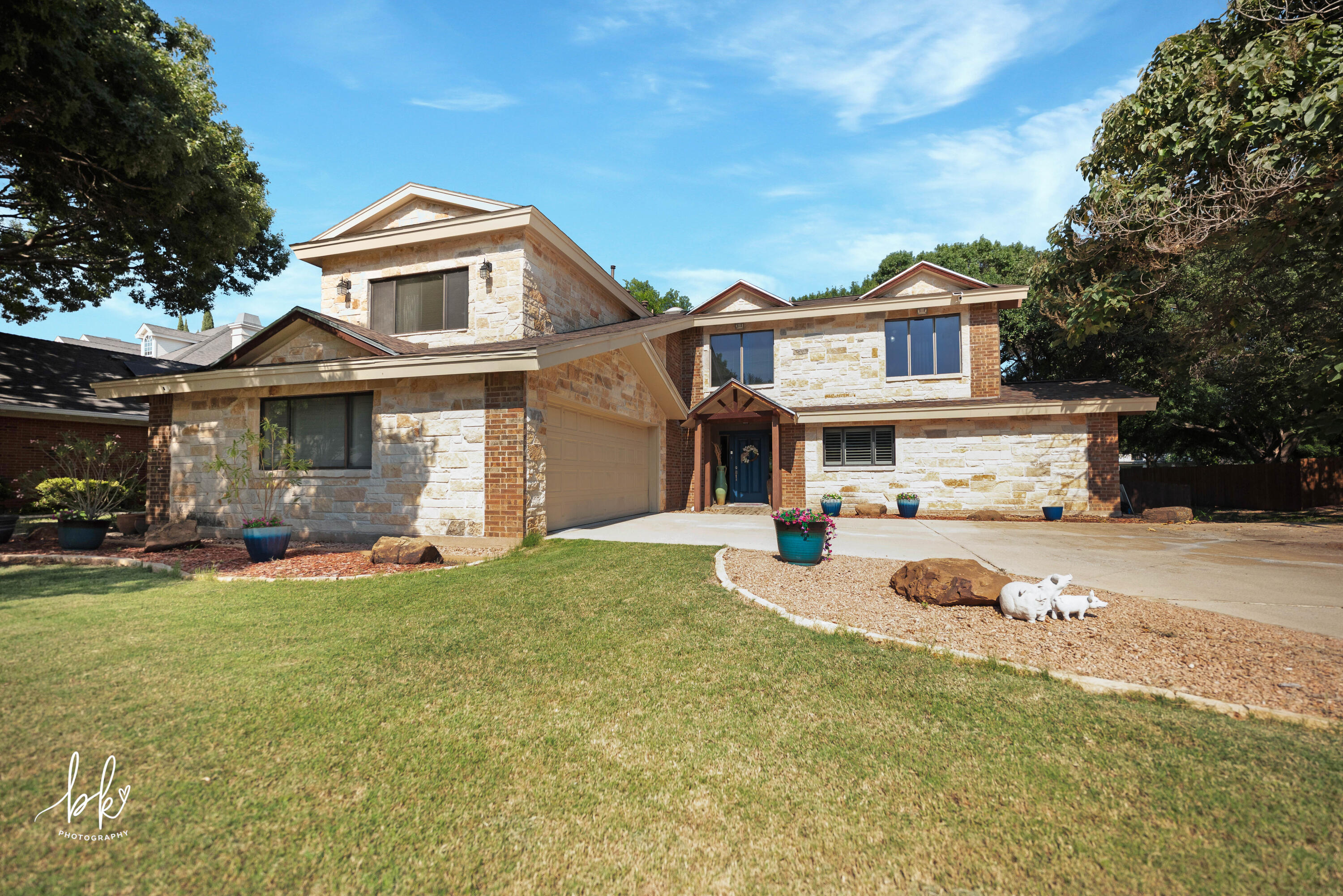5414 Beverly Drive Property Photo 3