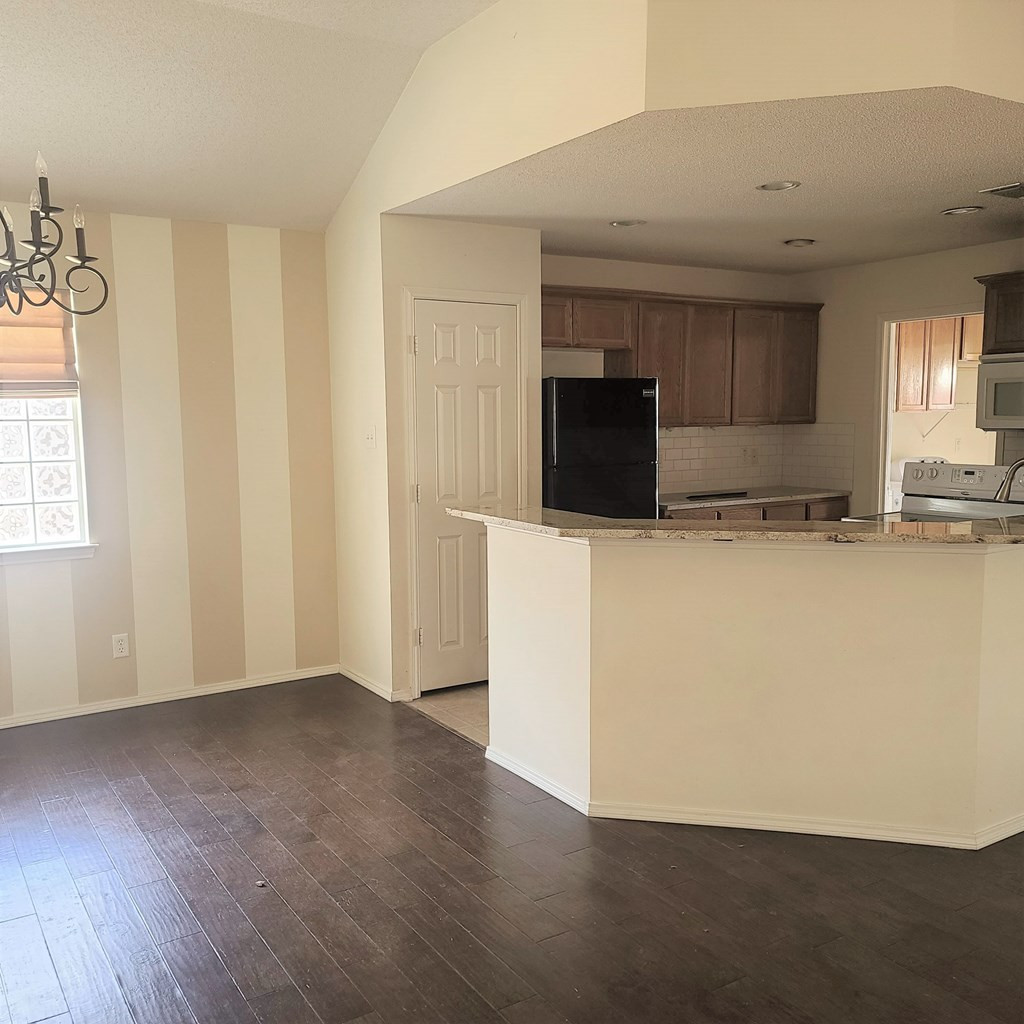 4150 Green Meadow Drive Property Photo 4