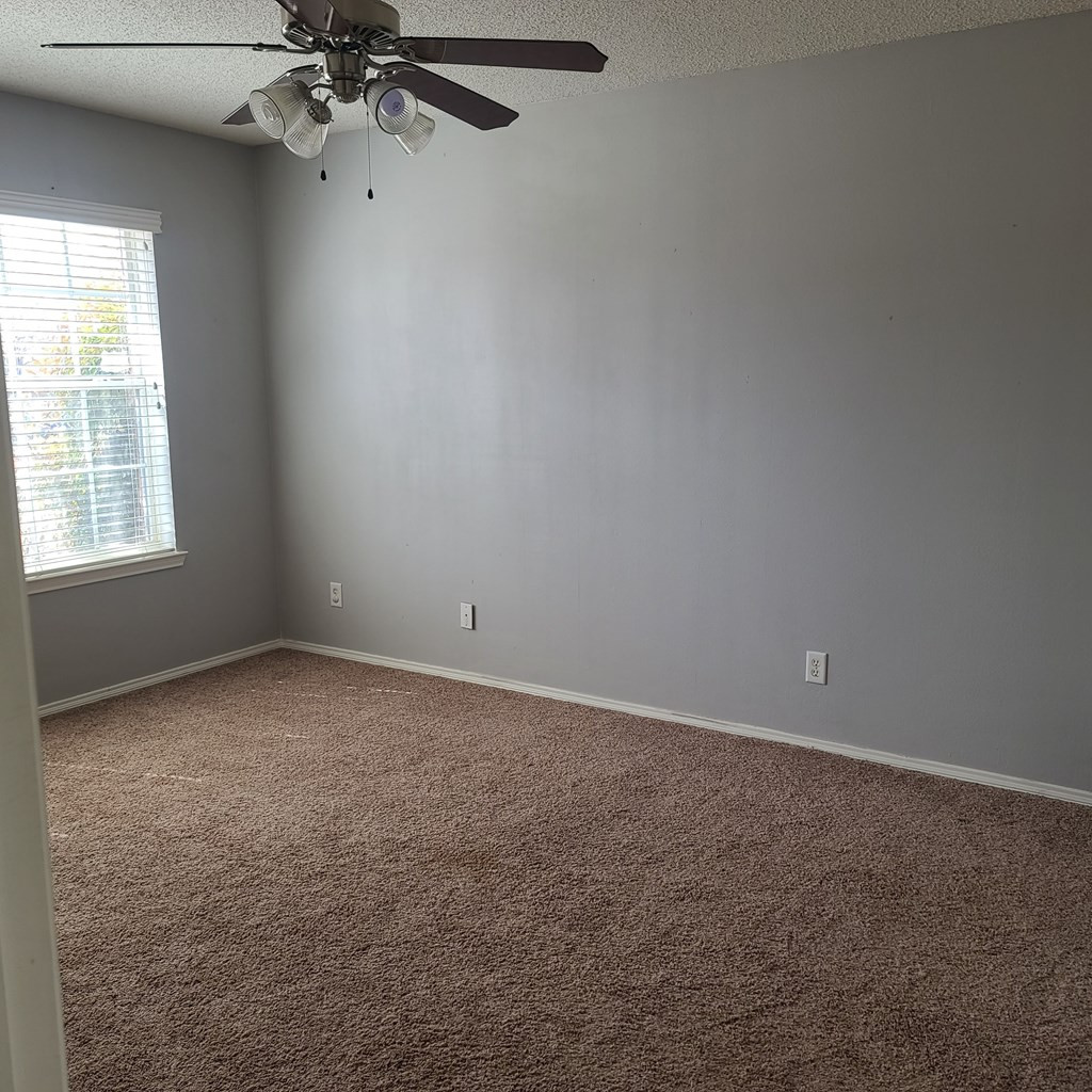 4150 Green Meadow Drive Property Photo 6
