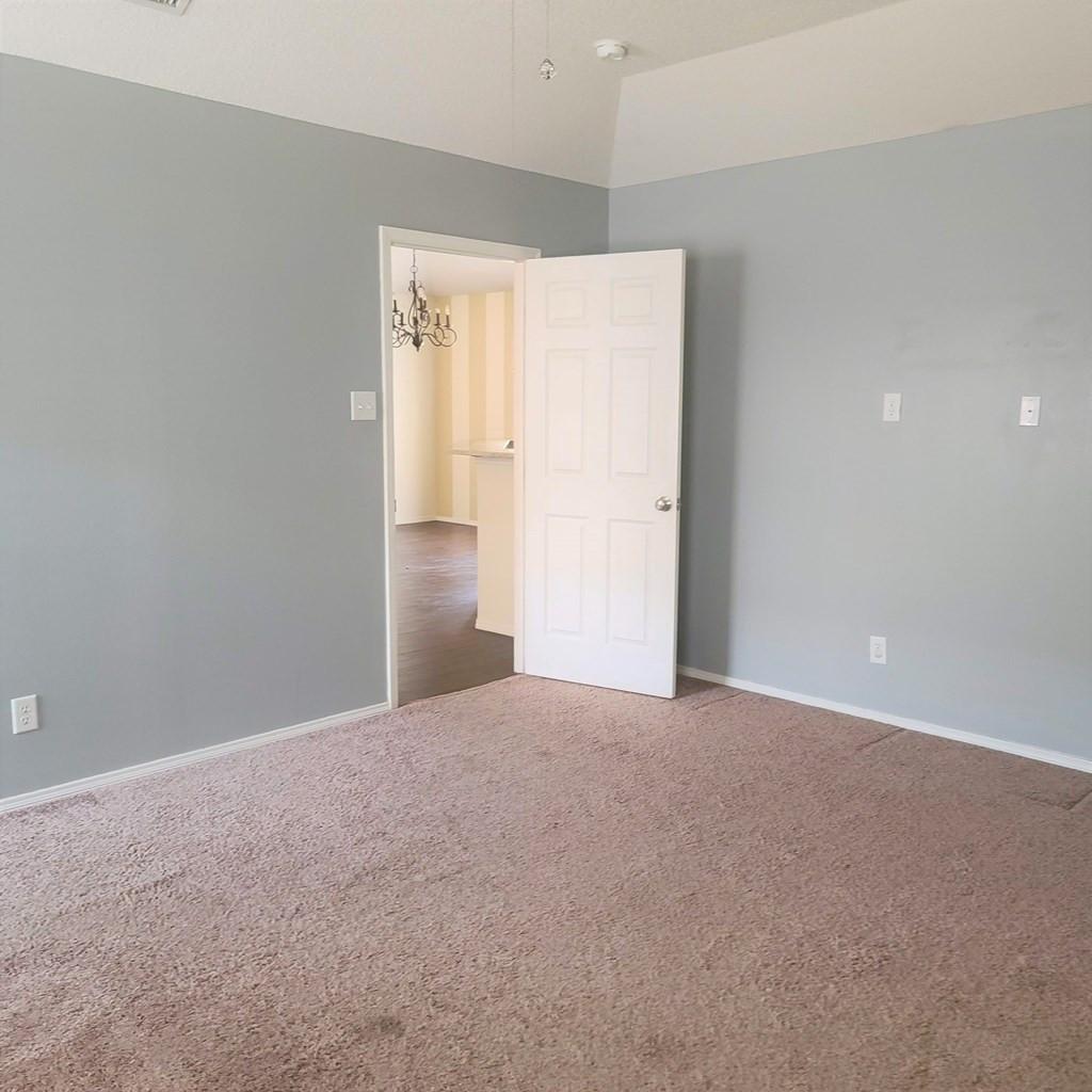 4150 Green Meadow Drive Property Photo 9
