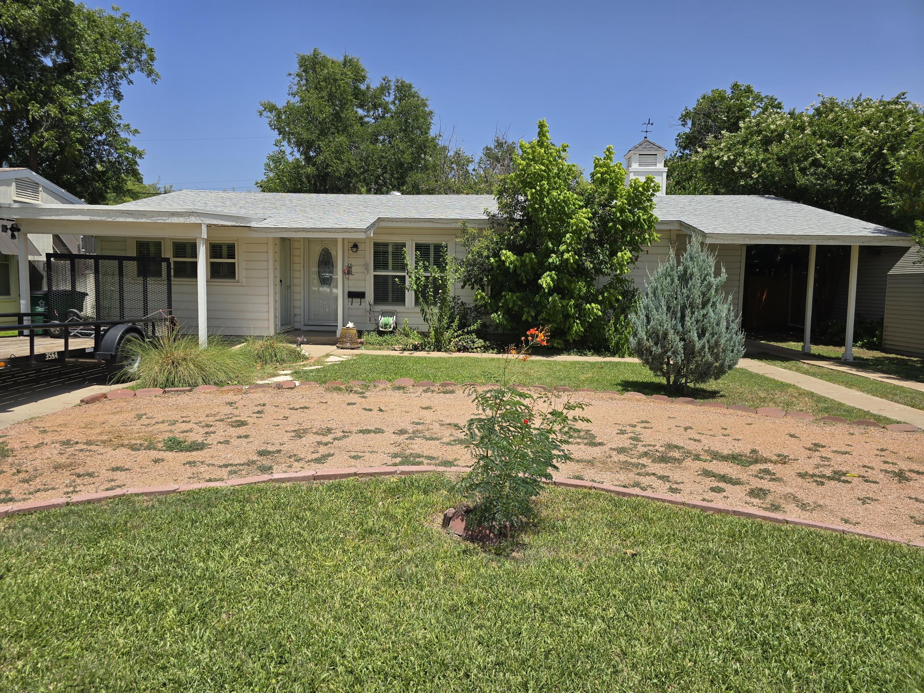 2516 W Beauregard Avenue Property Photo 2