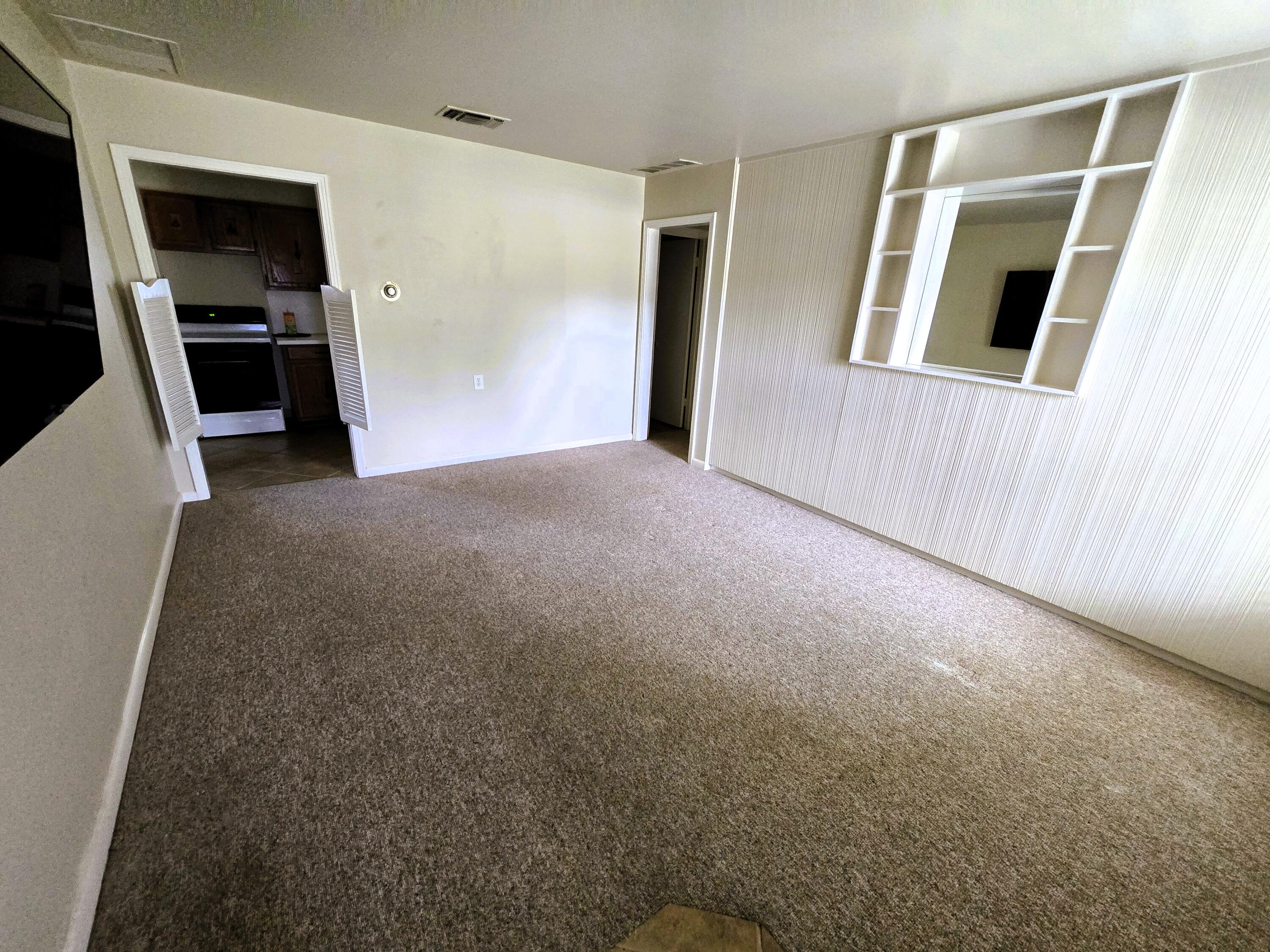 2516 W Beauregard Avenue Property Photo 3