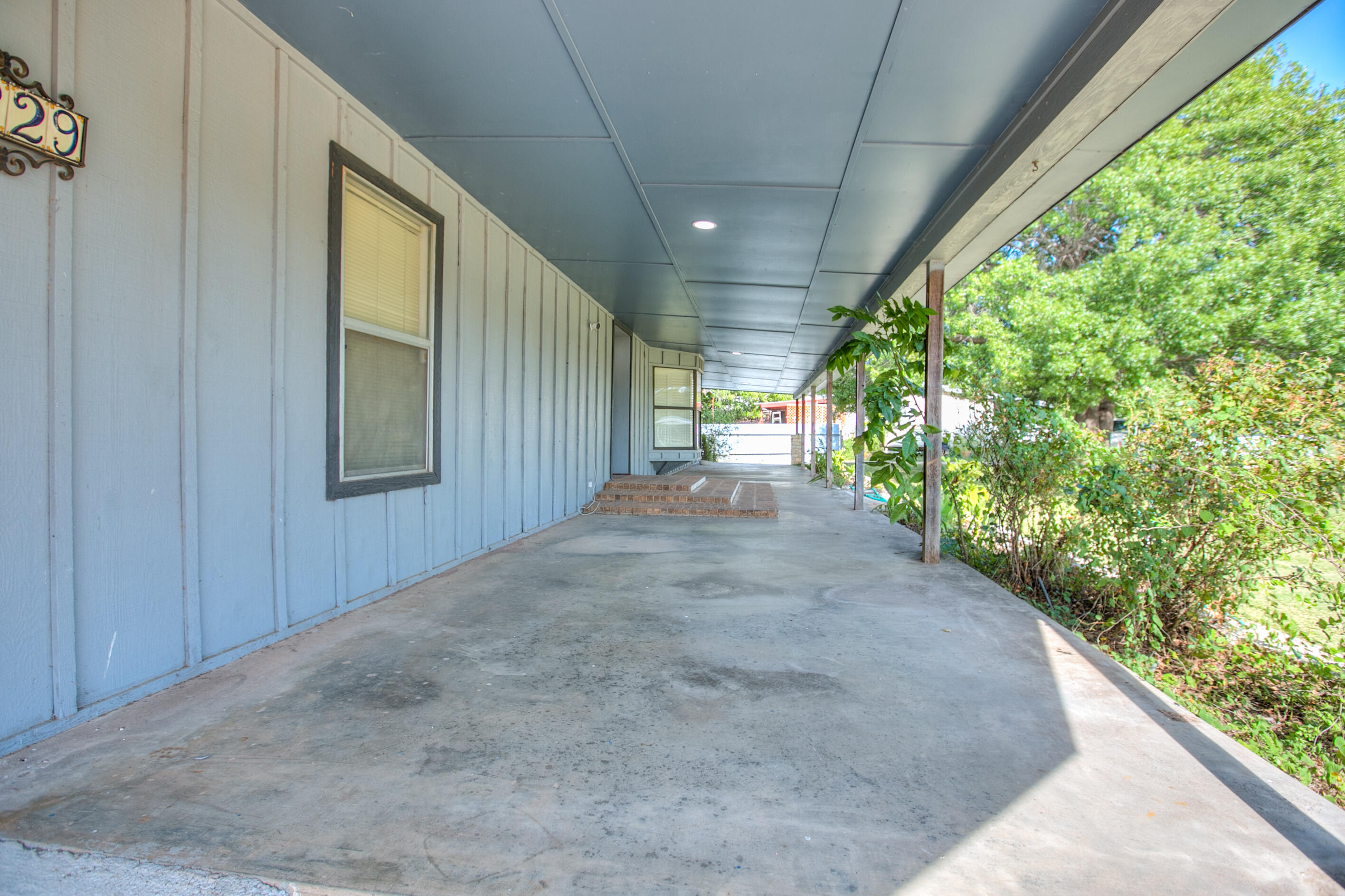 6329 Comanche Trail Property Photo 5