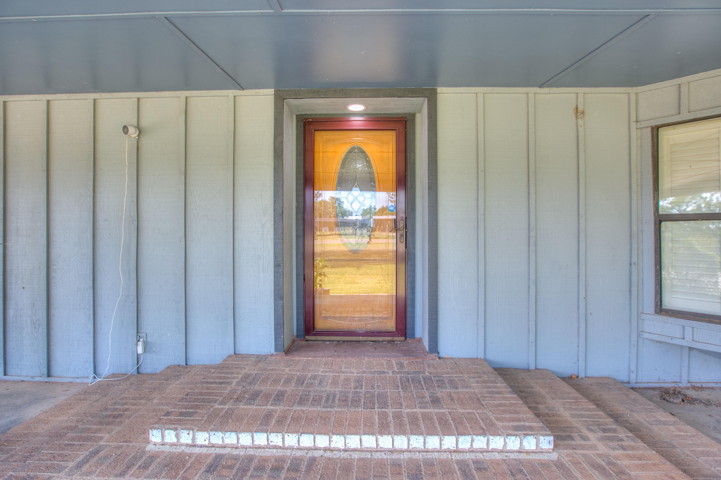 6329 Comanche Trail Property Photo 6