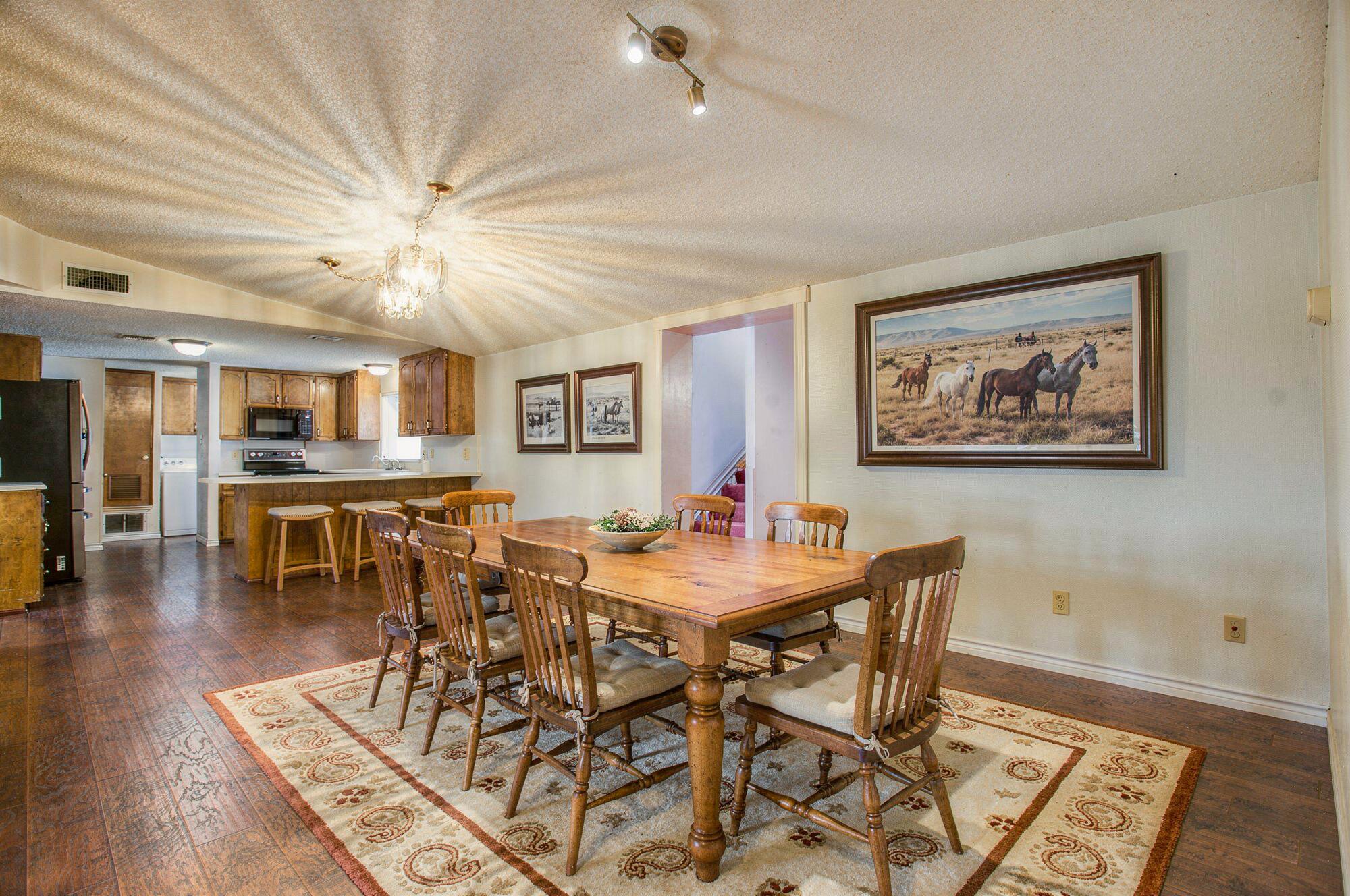 6329 Comanche Trail Property Photo 13