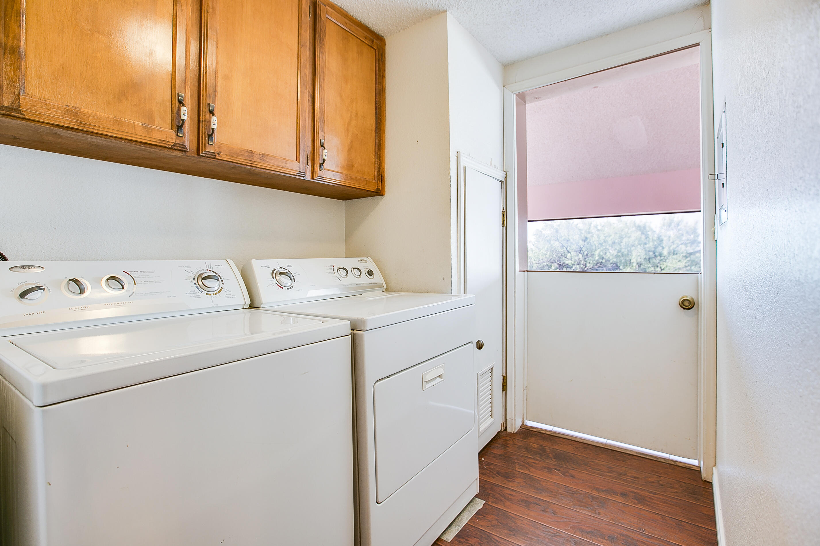 6329 Comanche Trail Property Photo 19