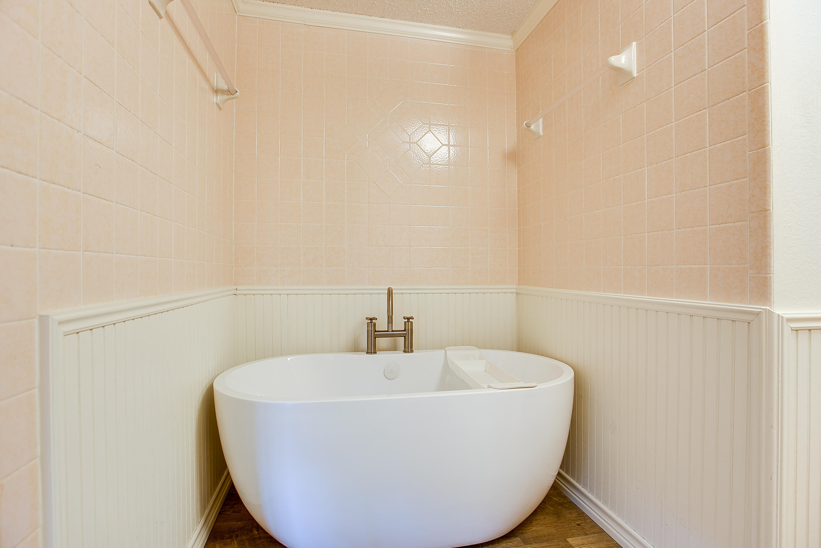 6329 Comanche Trail Property Photo 30