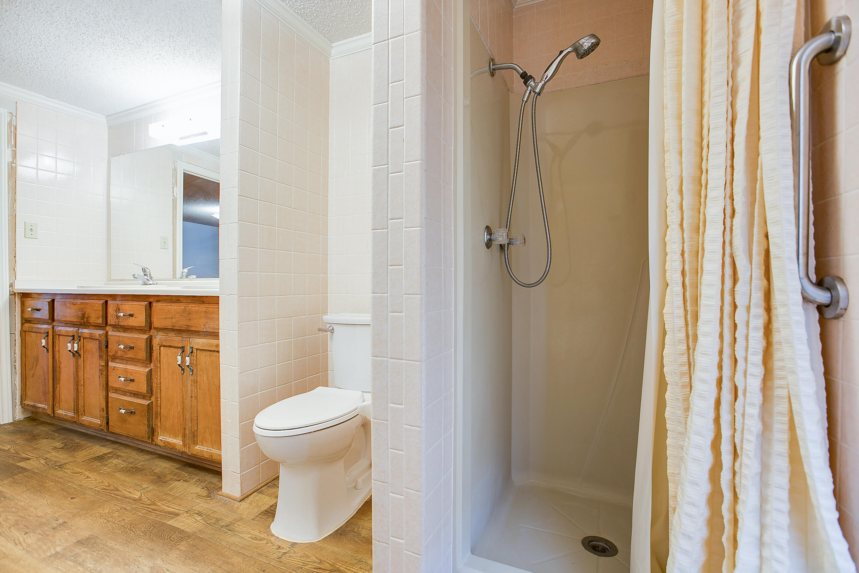 6329 Comanche Trail Property Photo 31