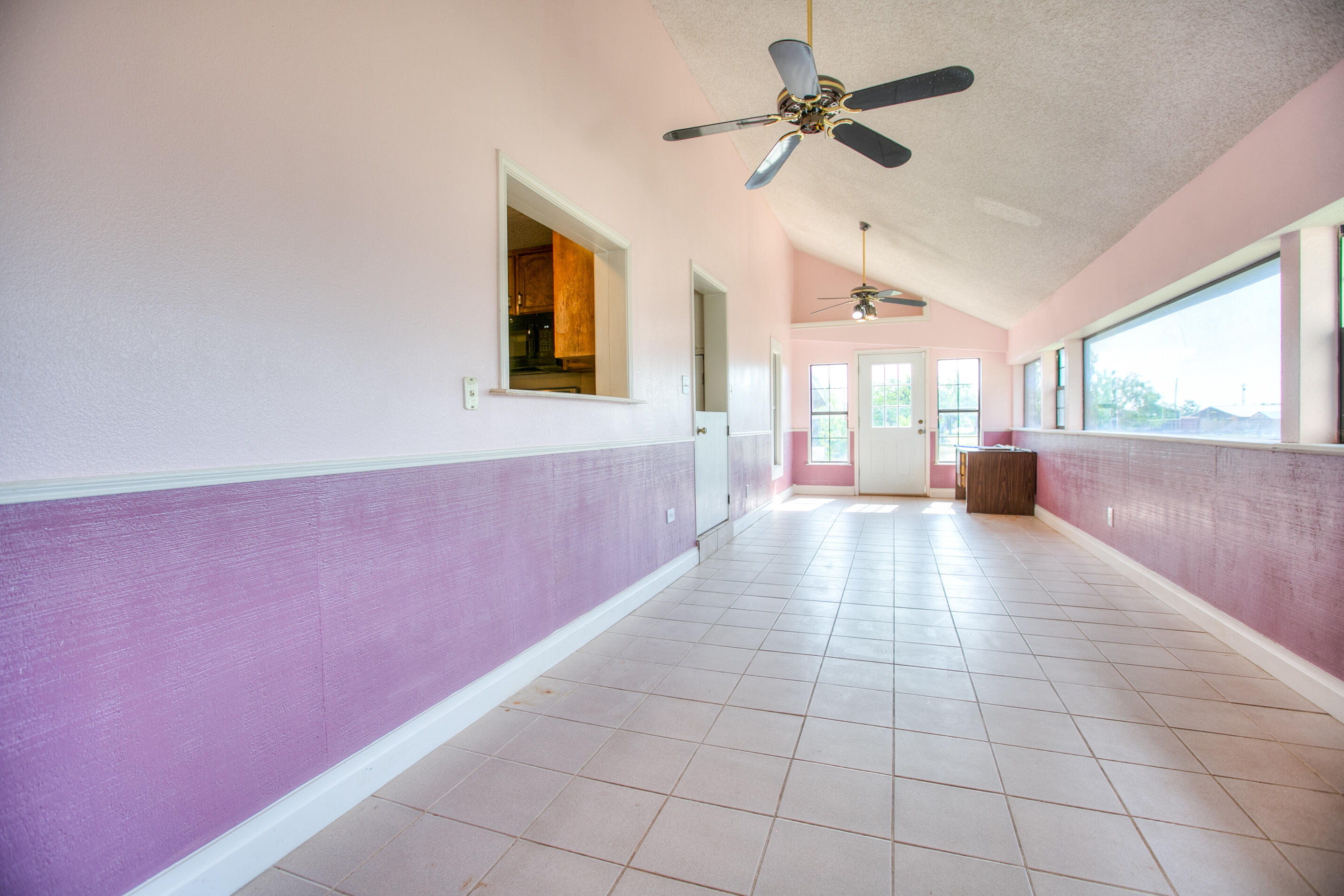 6329 Comanche Trail Property Photo 39