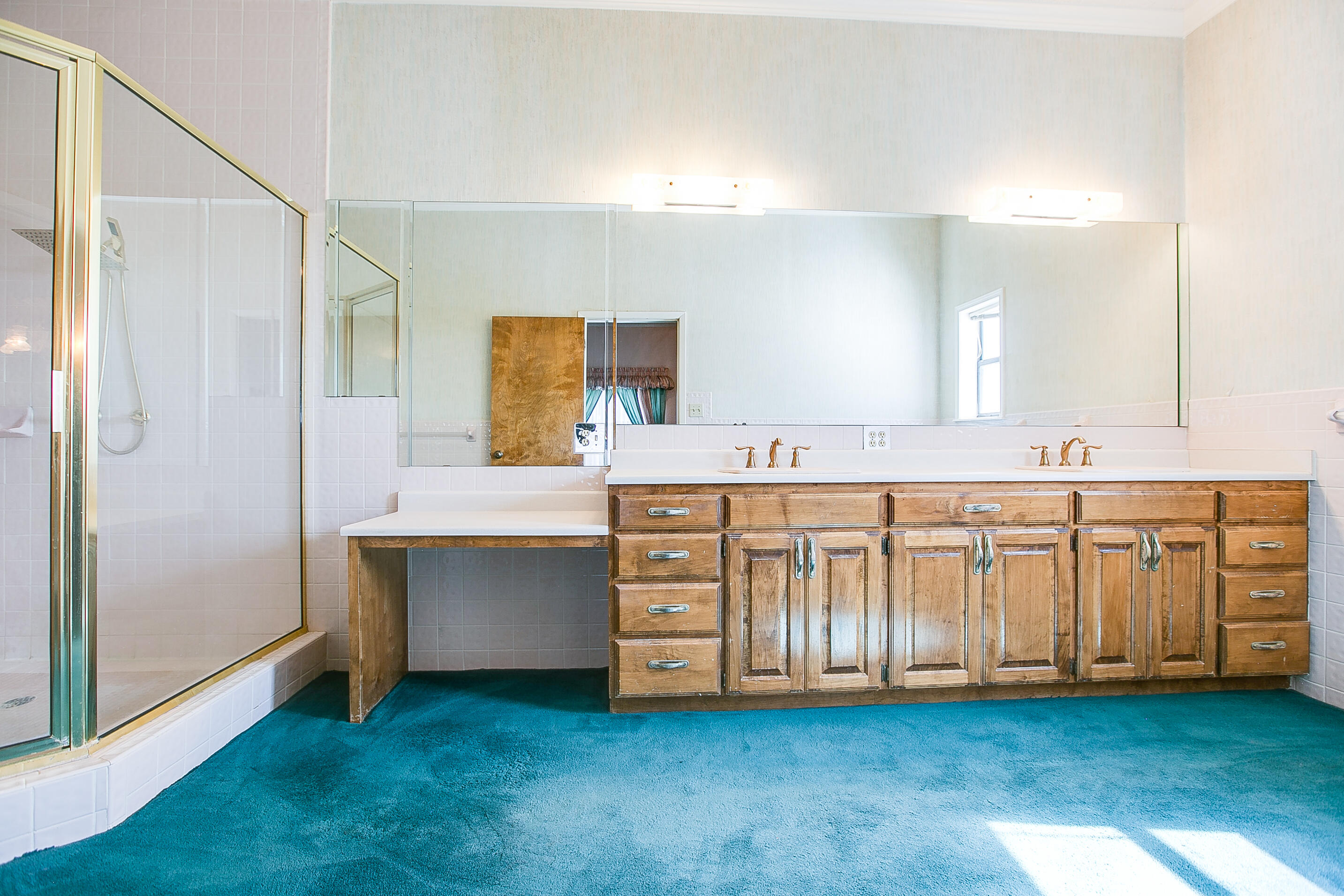 6329 Comanche Trail Property Photo 46